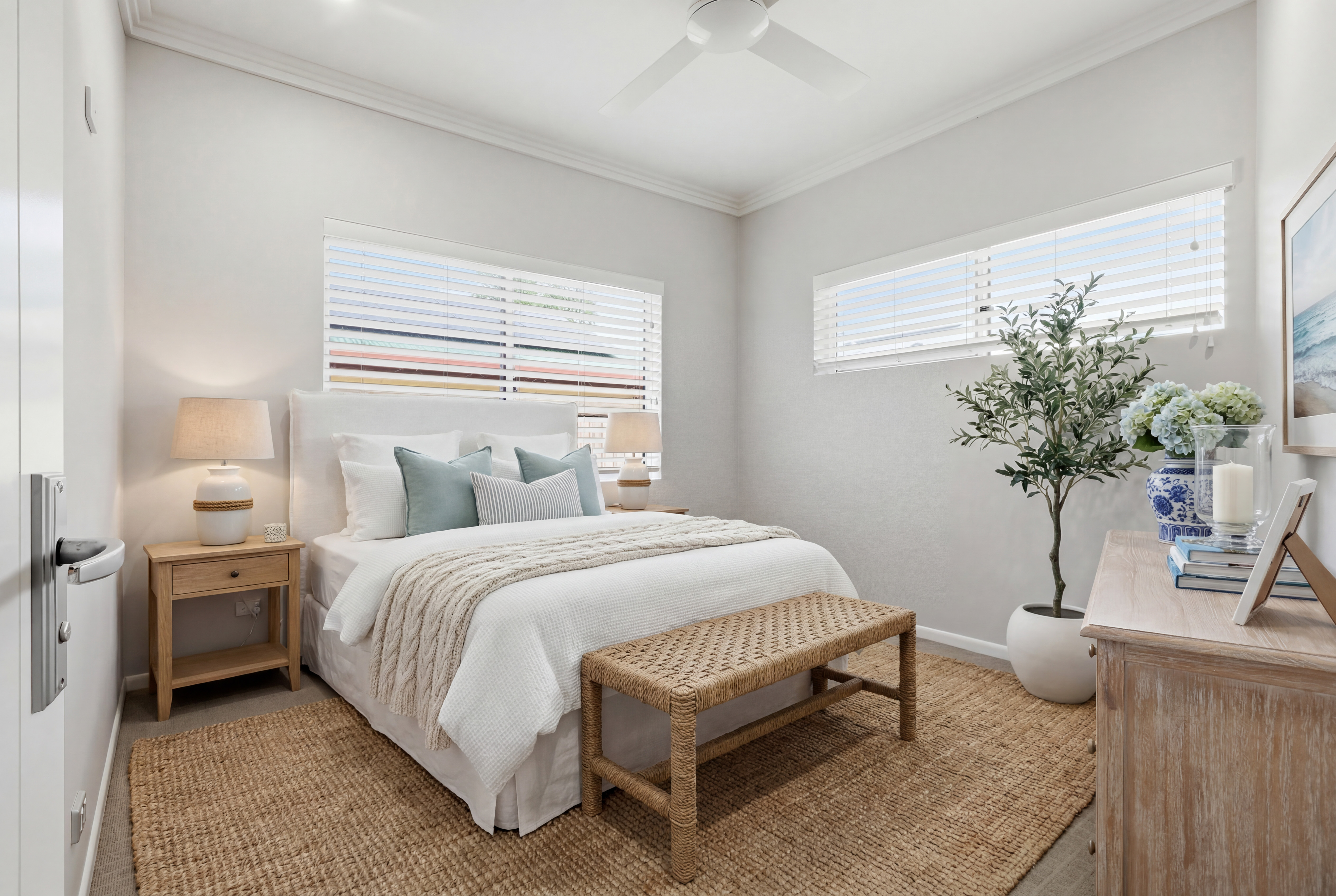 Photo 8 of 3 Angelina Avenue, Glenella