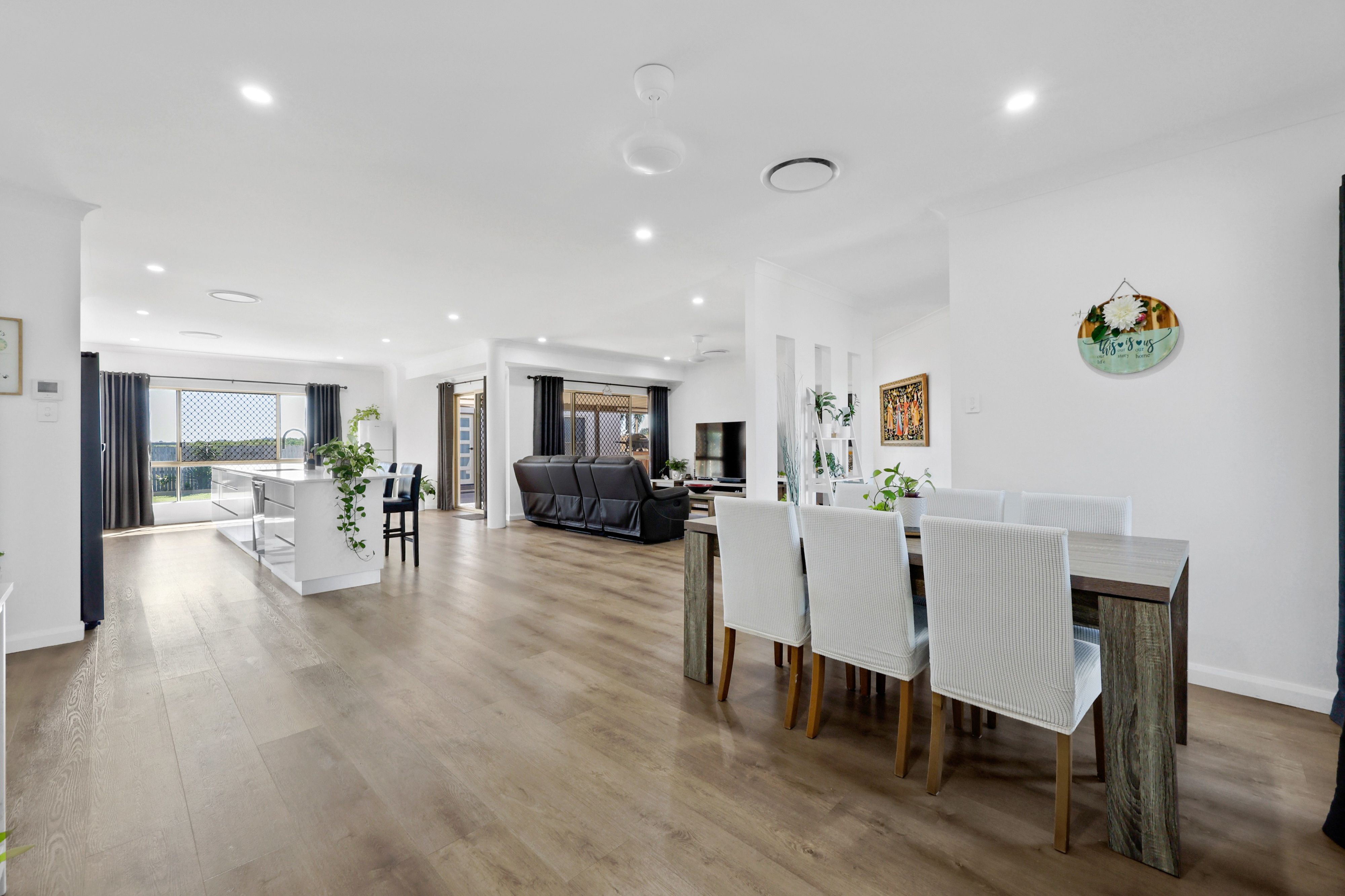 57 Caledonian Drive, Beaconsfield - Thumbnail 2