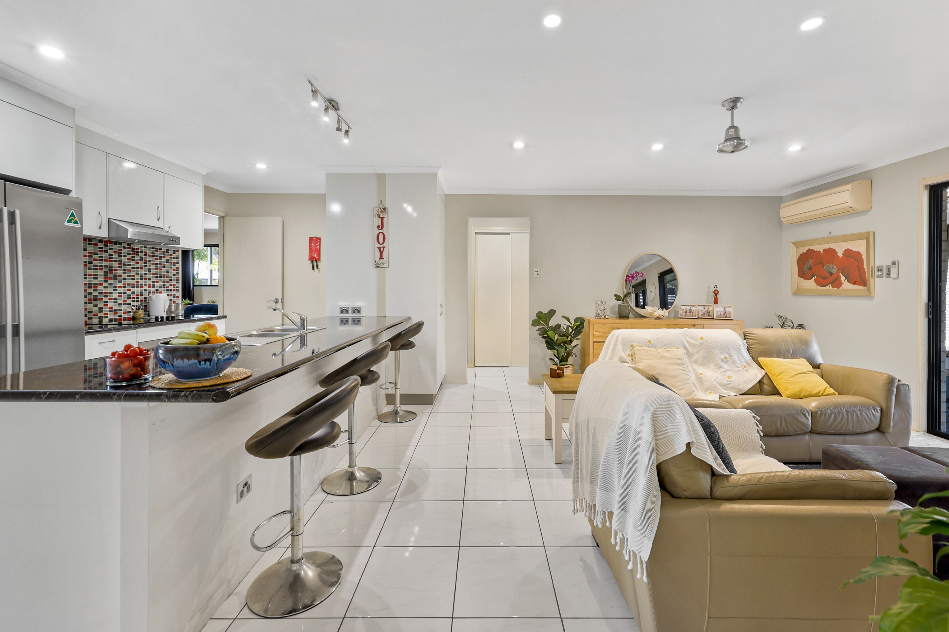 11 Wheeler Drive, Glenella - Thumbnail 6