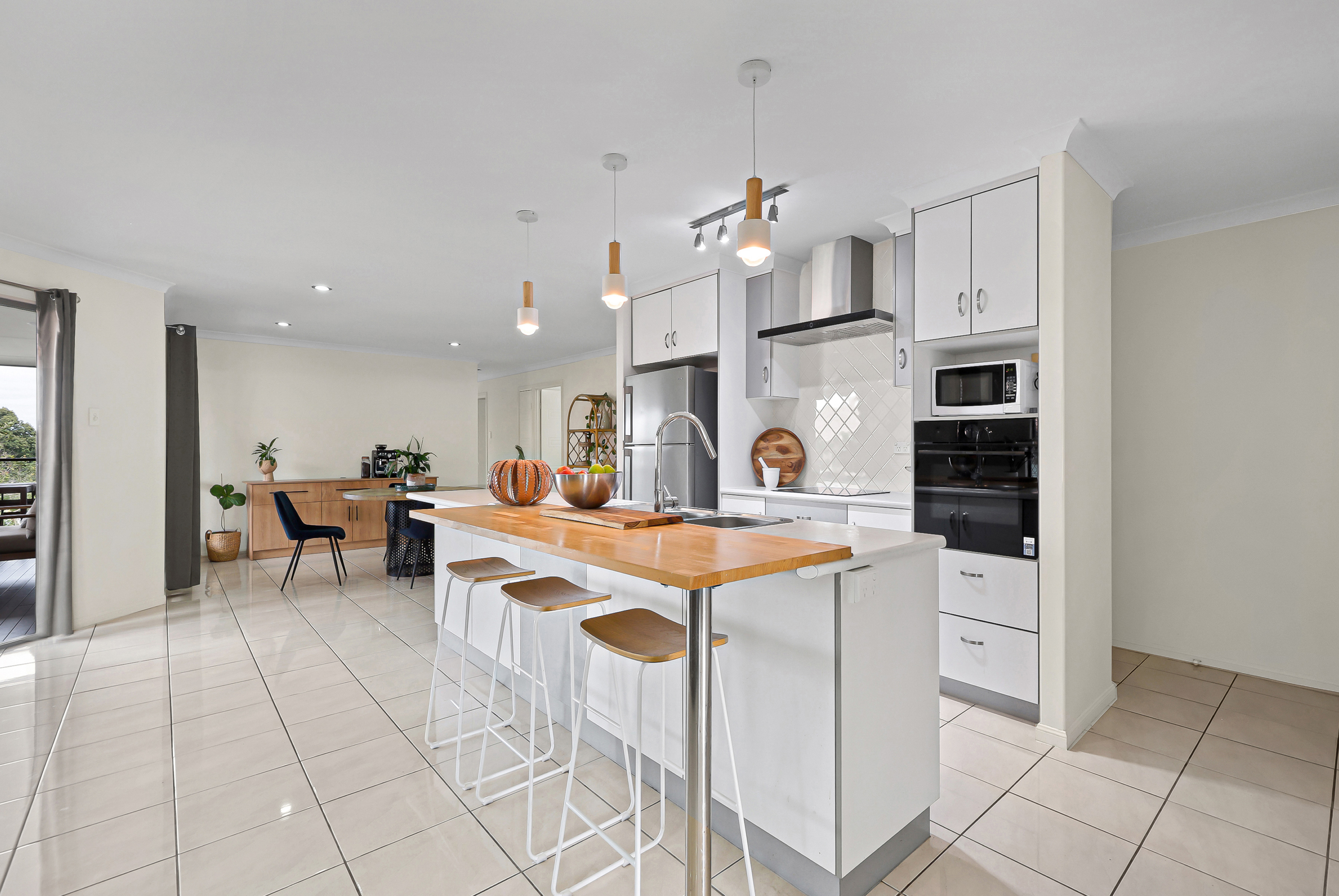 5 Stephanie Court, Glenella - Thumbnail 3