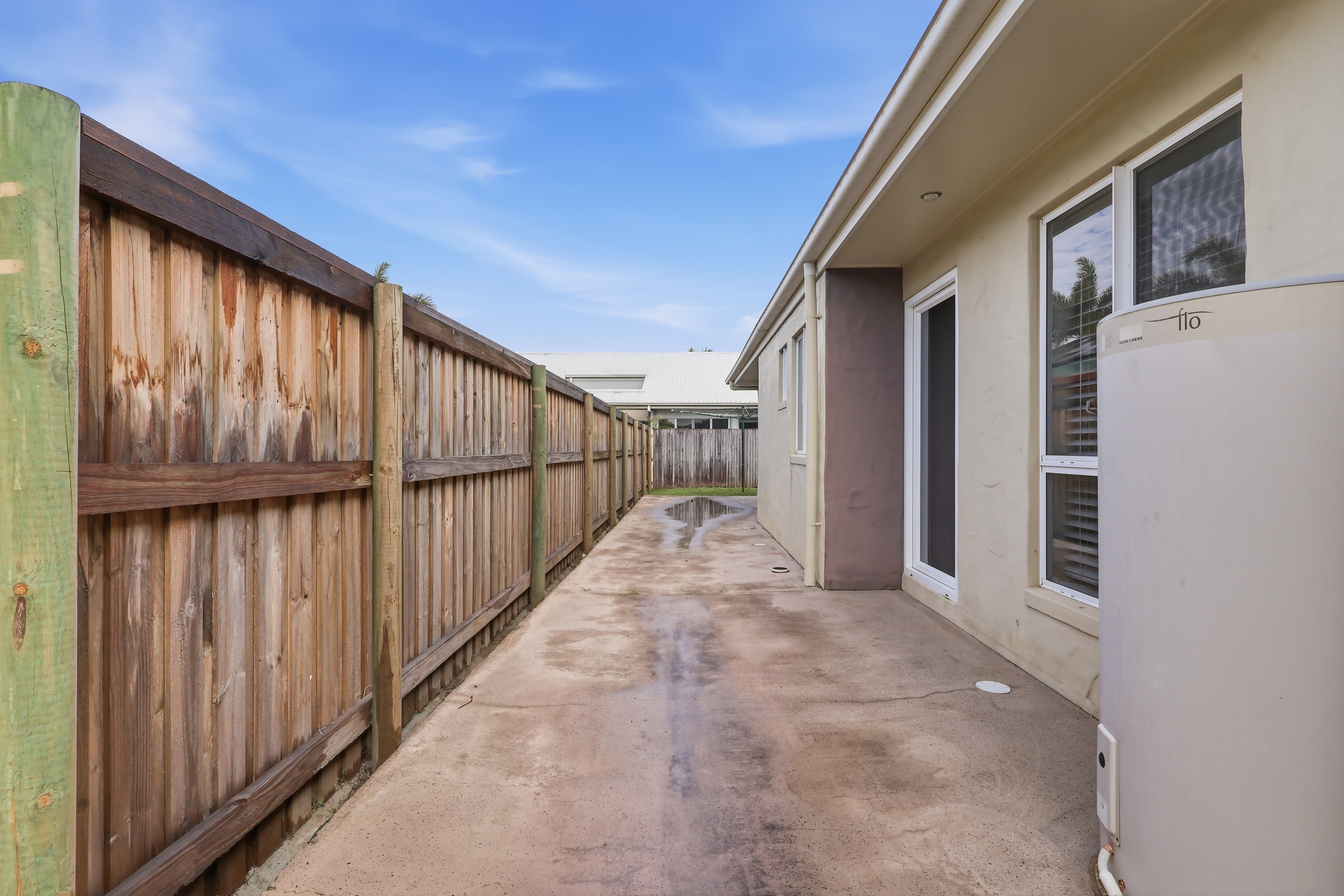 Photo 16 of 3 Angelina Avenue, Glenella