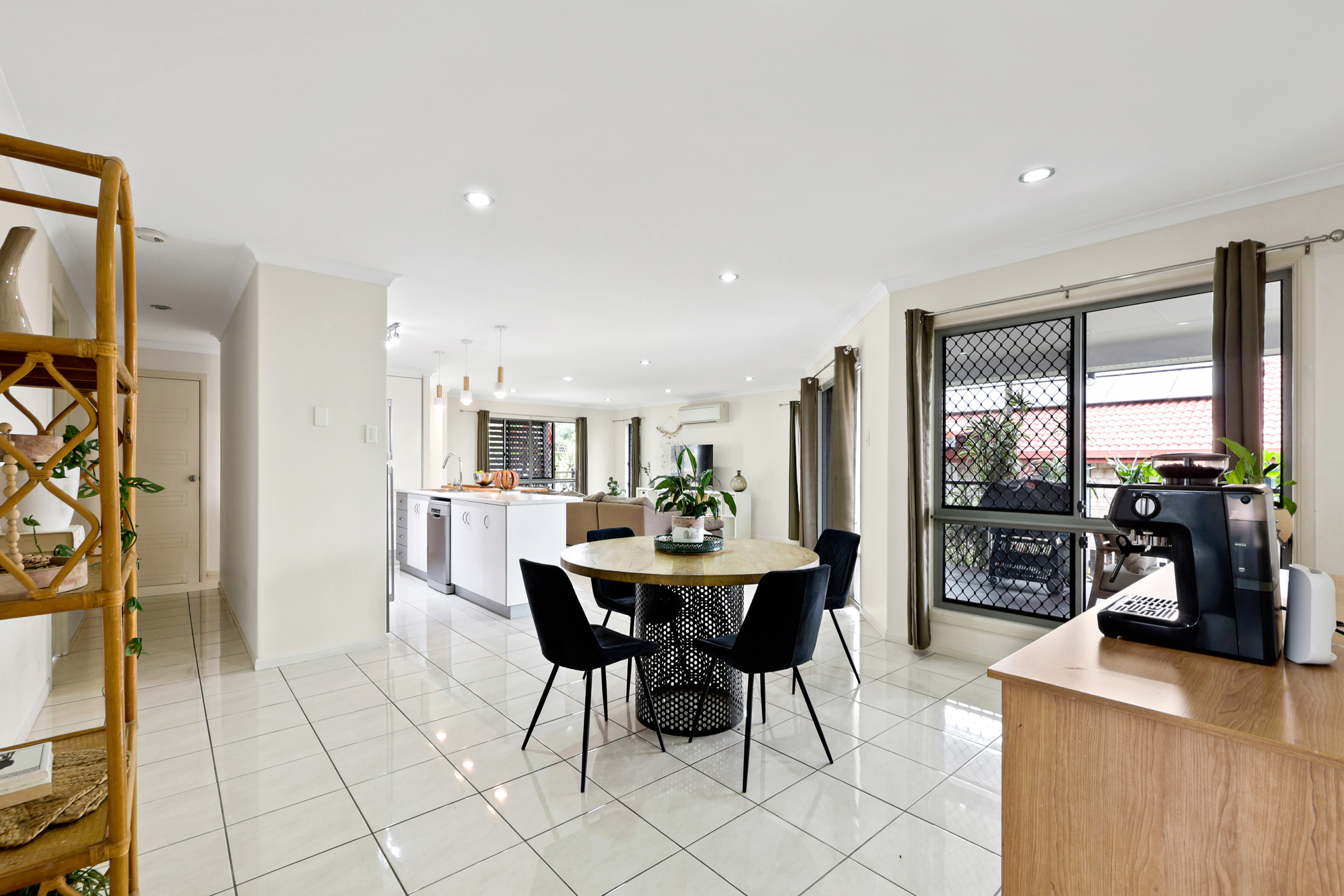 5 Stephanie Court, Glenella - Thumbnail 6
