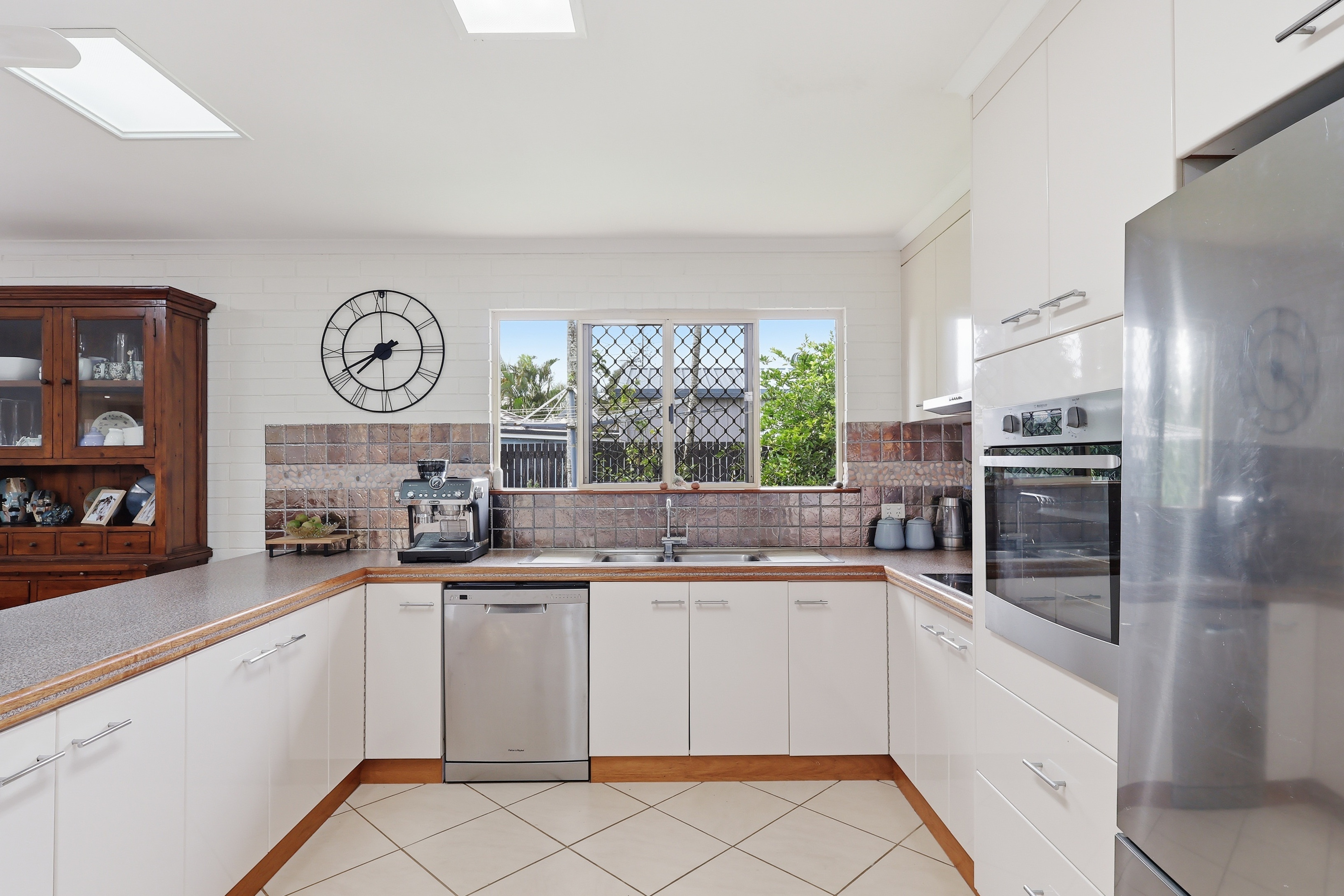 23 Border Street, Glenella - Thumbnail 5