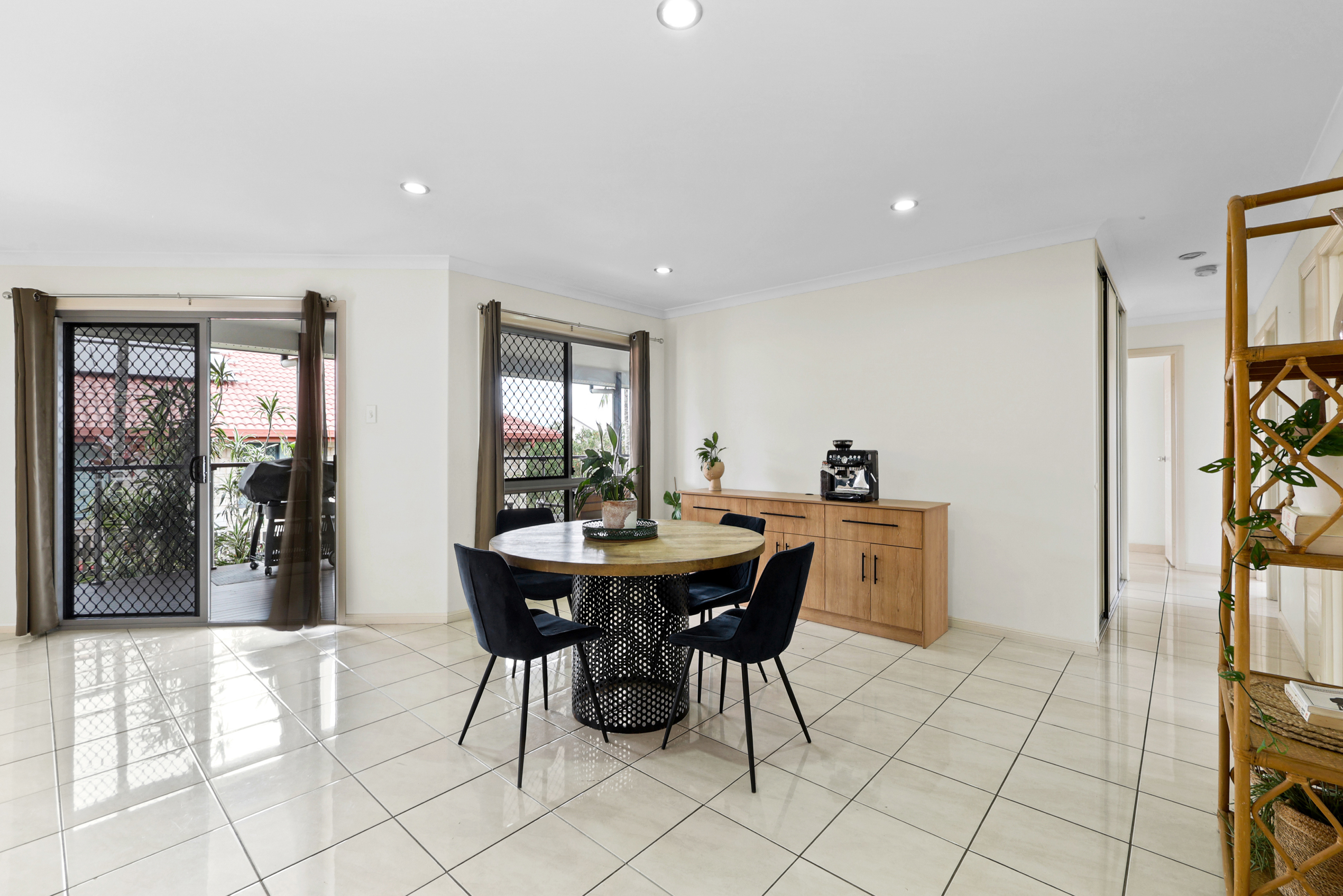 5 Stephanie Court, Glenella - Thumbnail 5