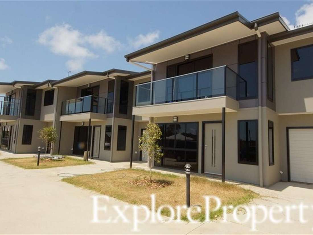 Property Lease at 1/127 Bondi Road, BLACKS BEACH QLD, 4740 Explore