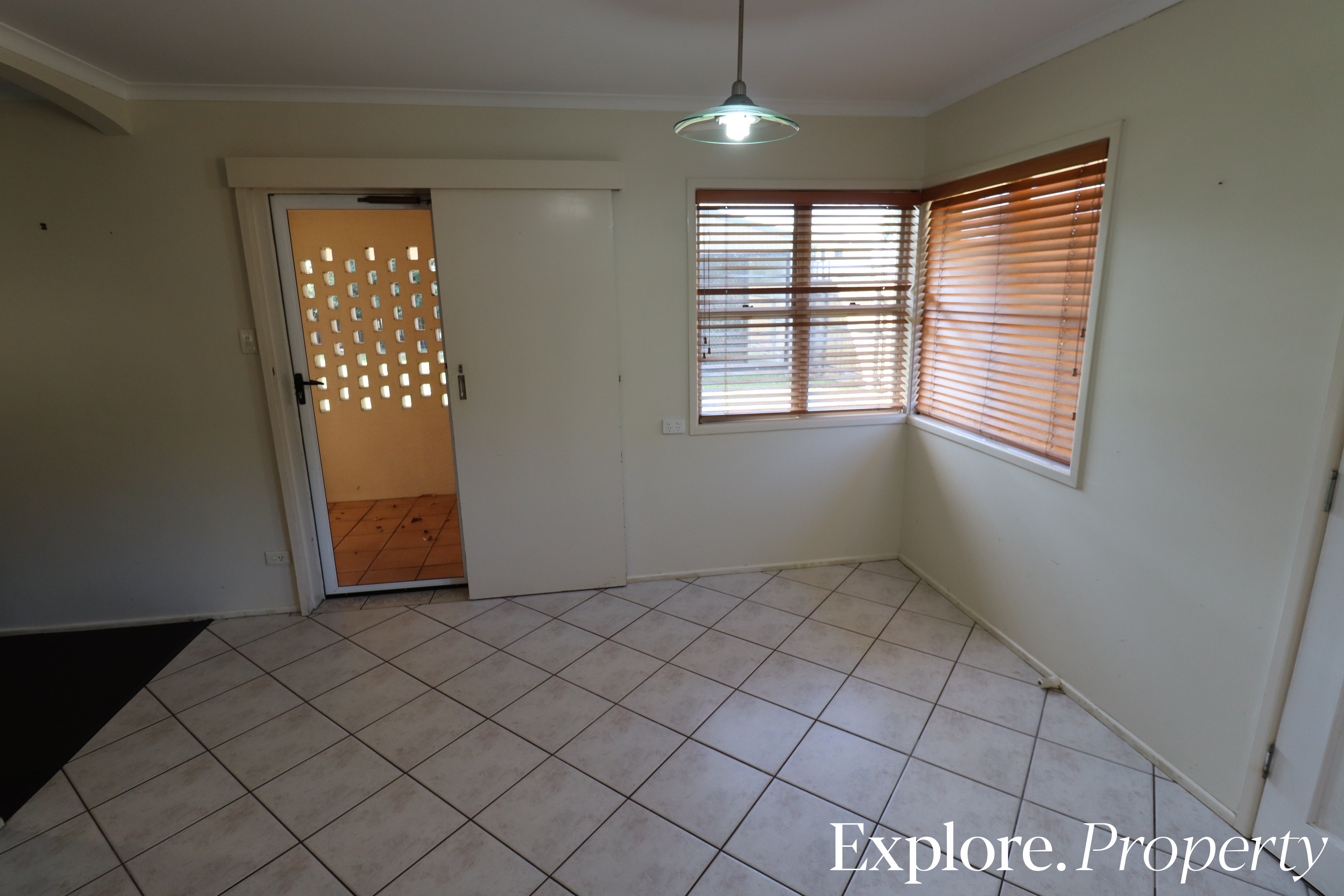 32 Lagoon Street, West Mackay - Thumbnail 5