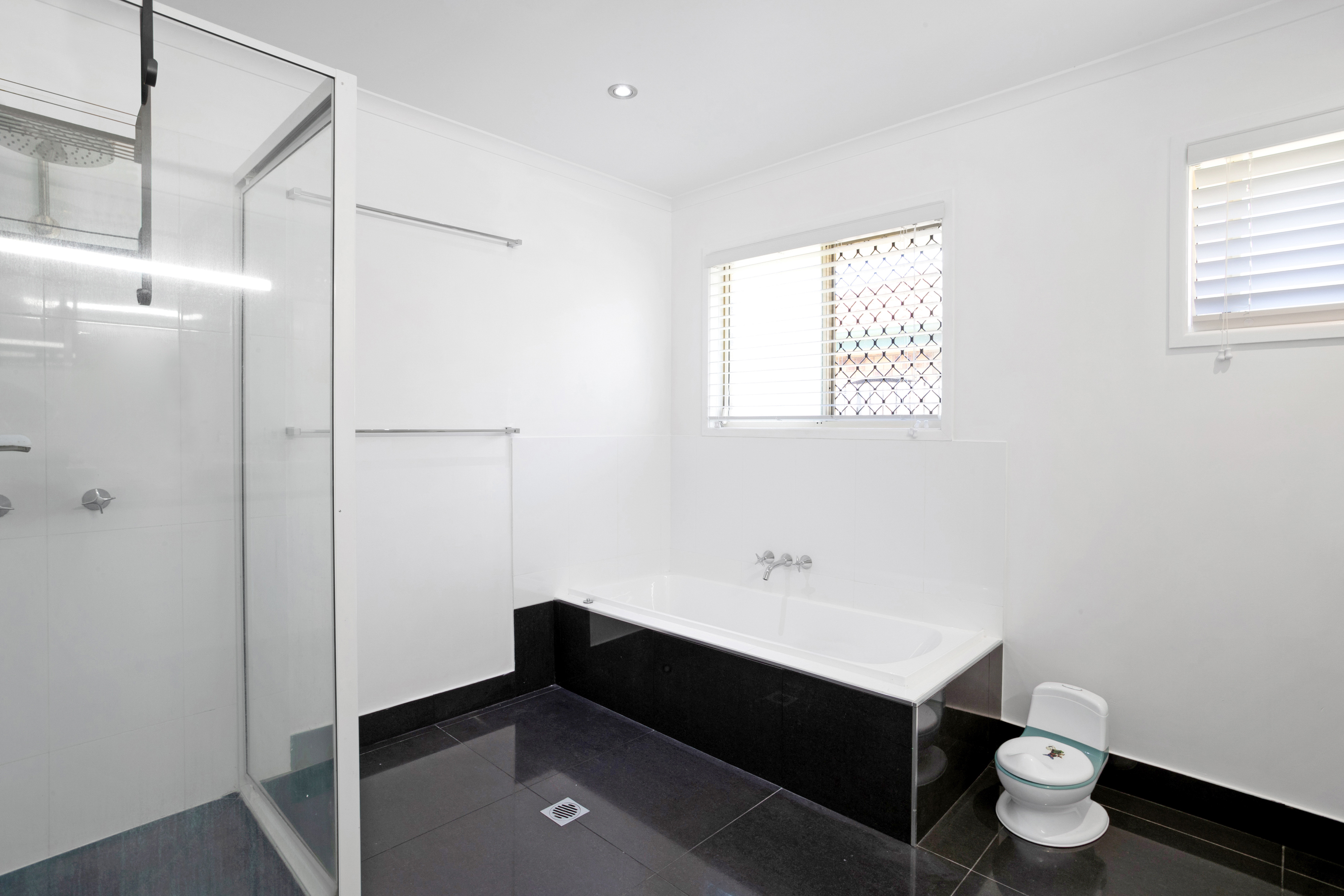 10 Coatbridge Court, Beaconsfield - Thumbnail 7
