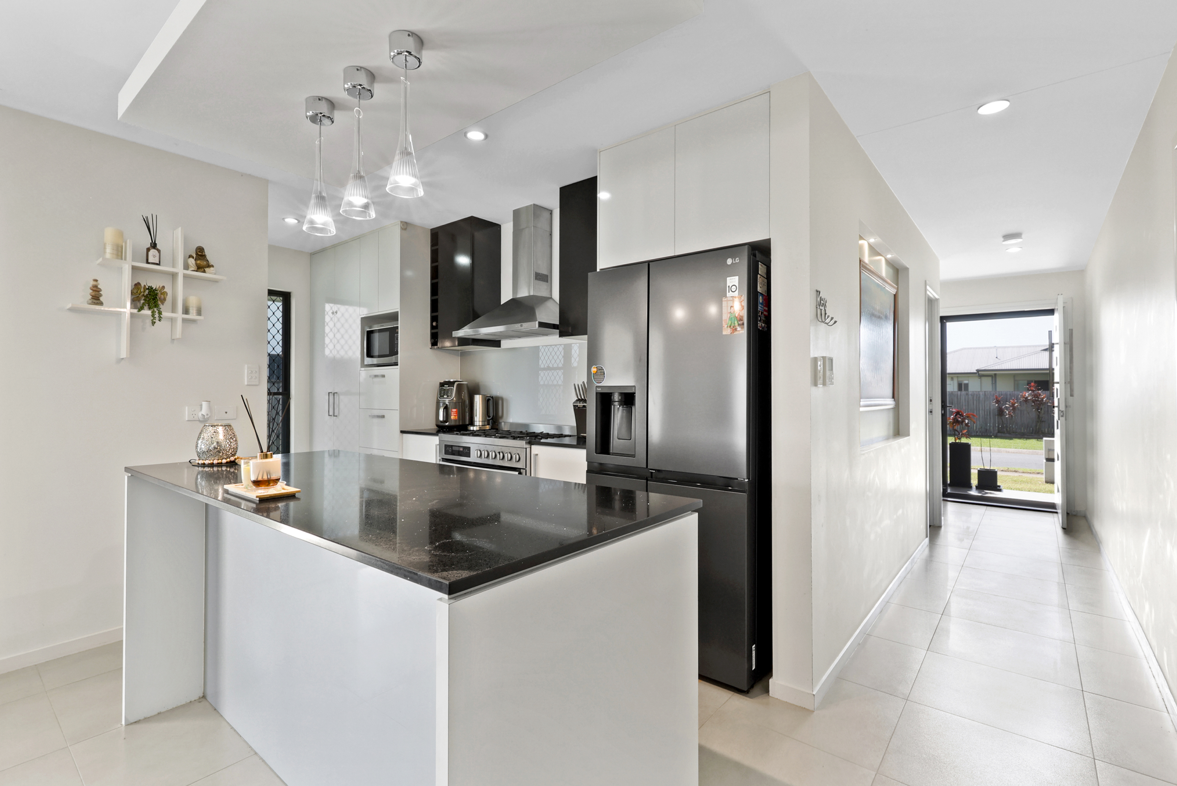 60 Primavera Boulevard, Beaconsfield - Thumbnail 2