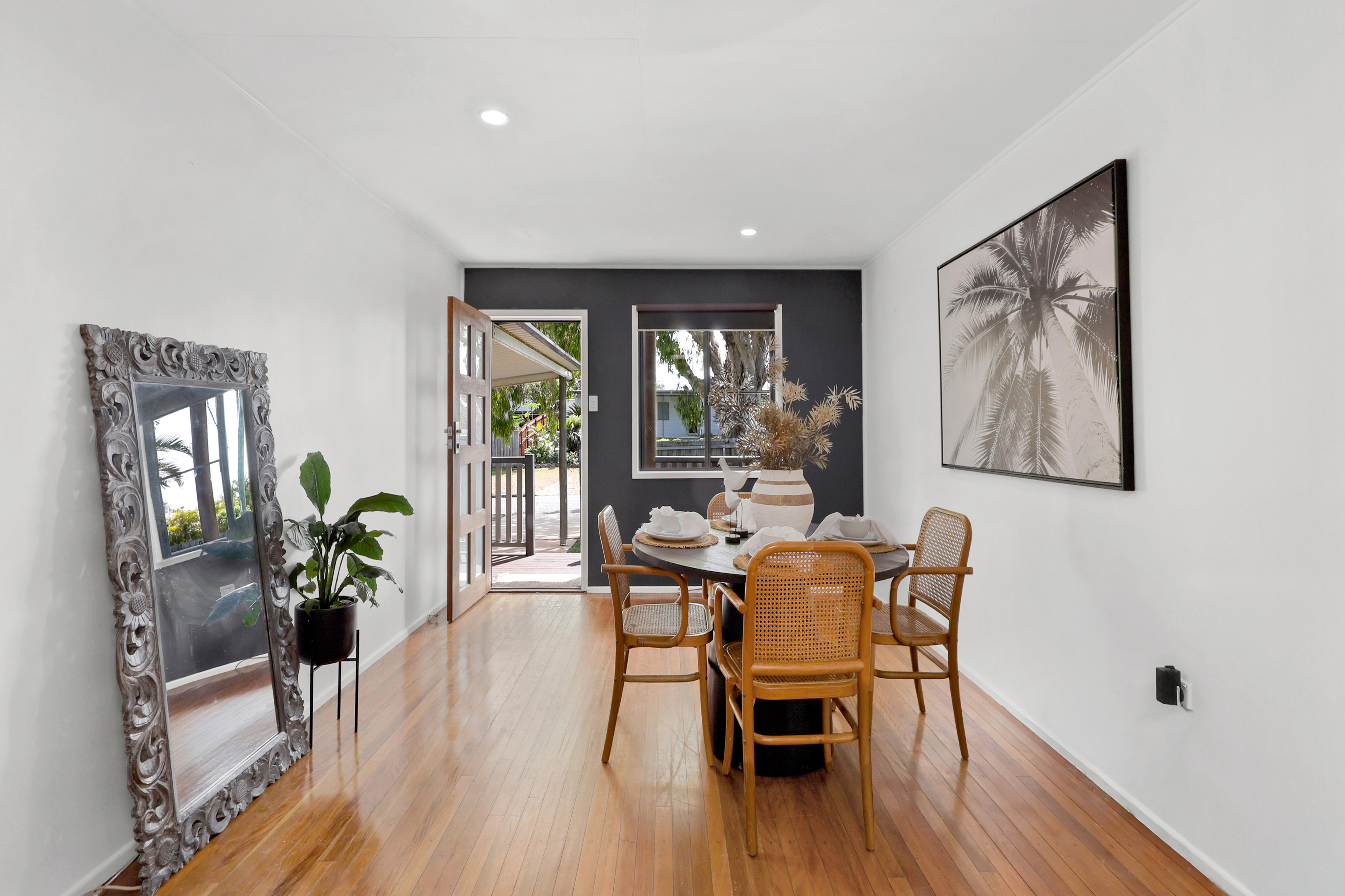 33 Kingfisher Street, Slade Point - Thumbnail 3