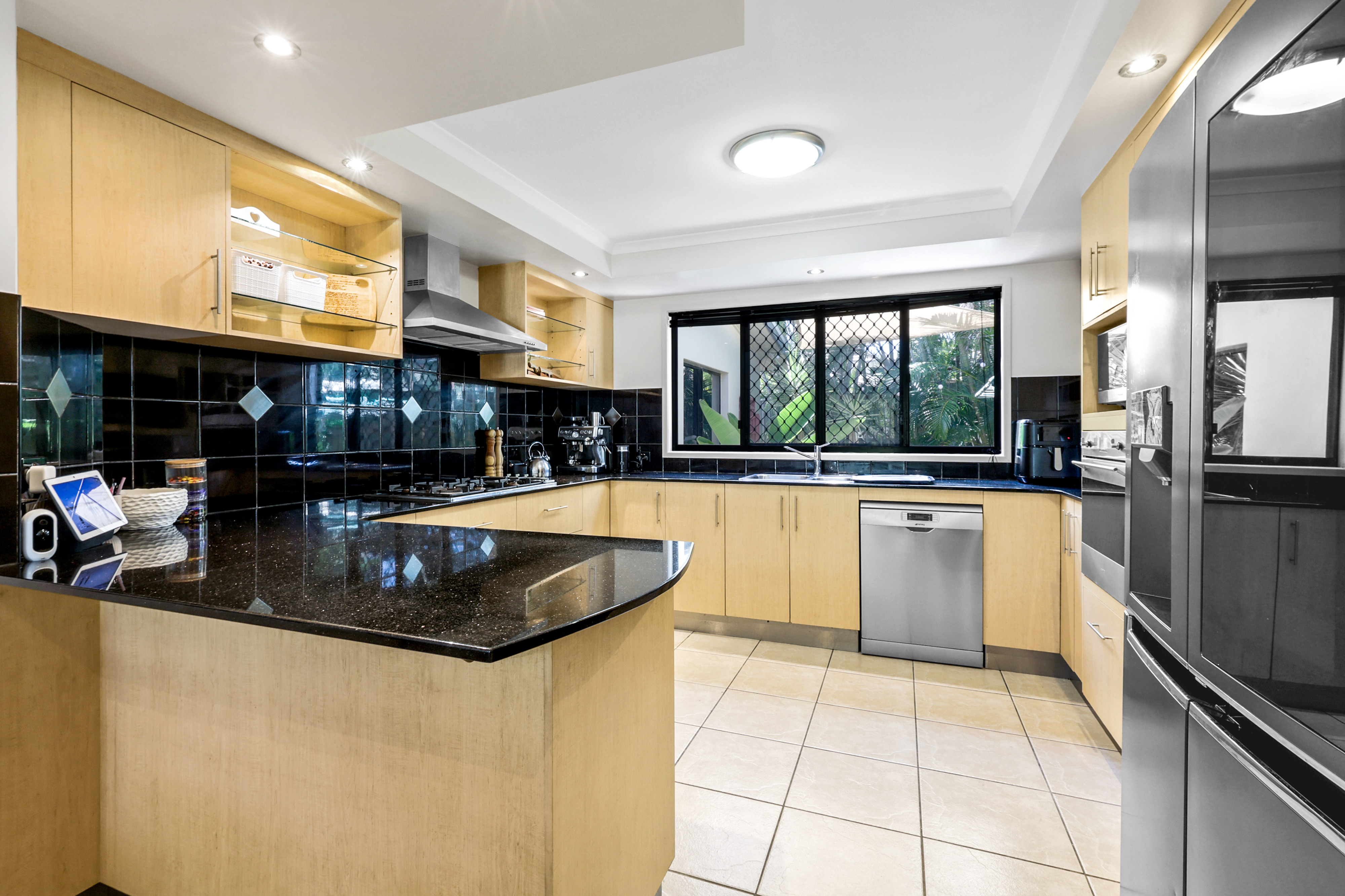 4 Seaspray Close, Shoal Point - Thumbnail 3