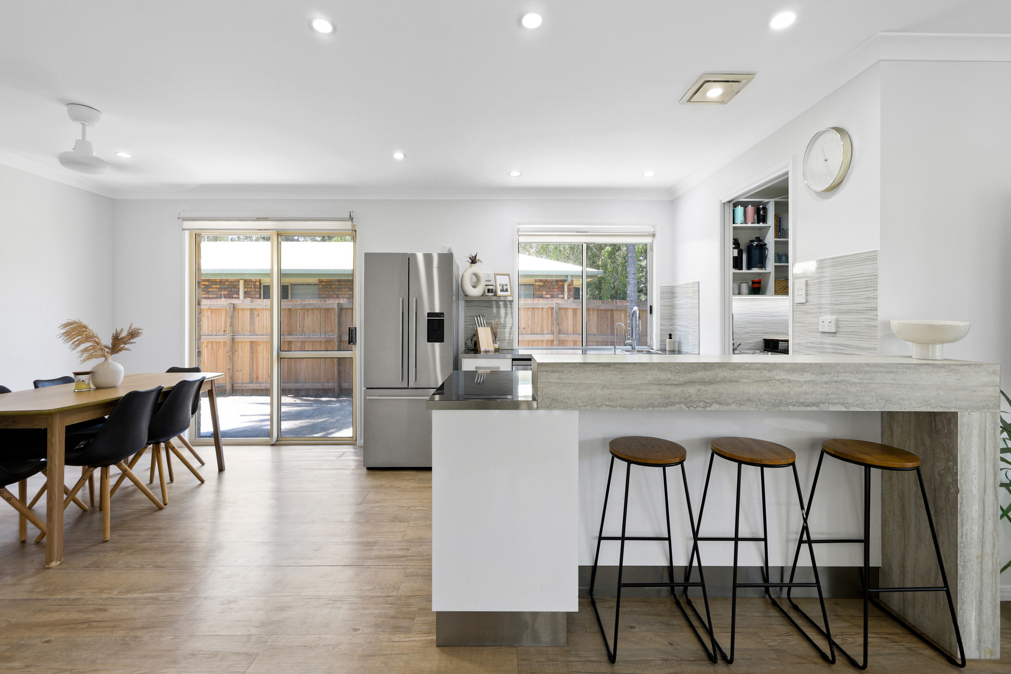 10 Dapplewood Close, Andergrove - Thumbnail 2