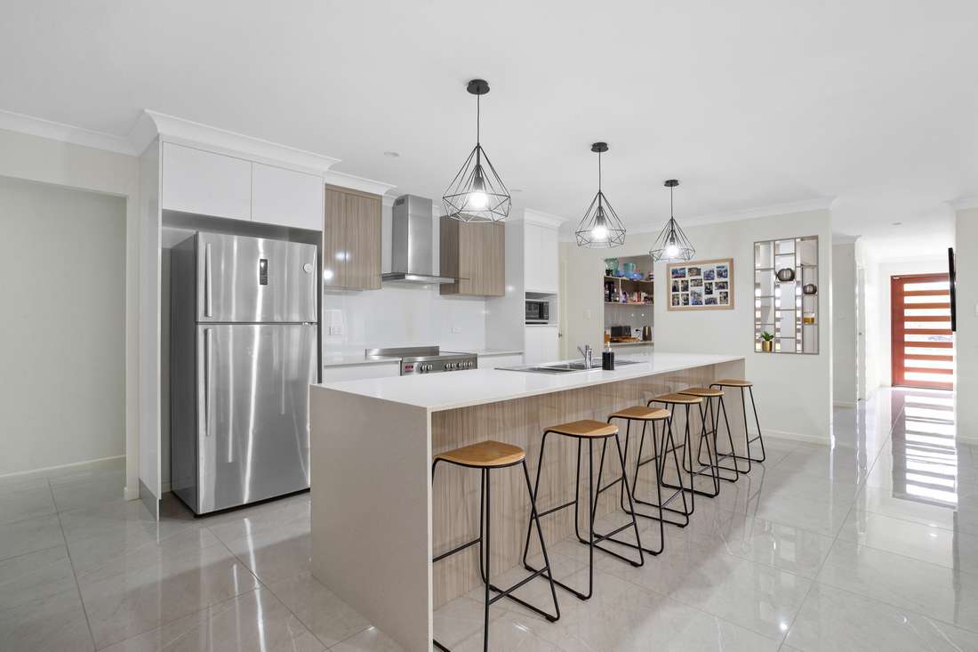 6 Eleanor Drive