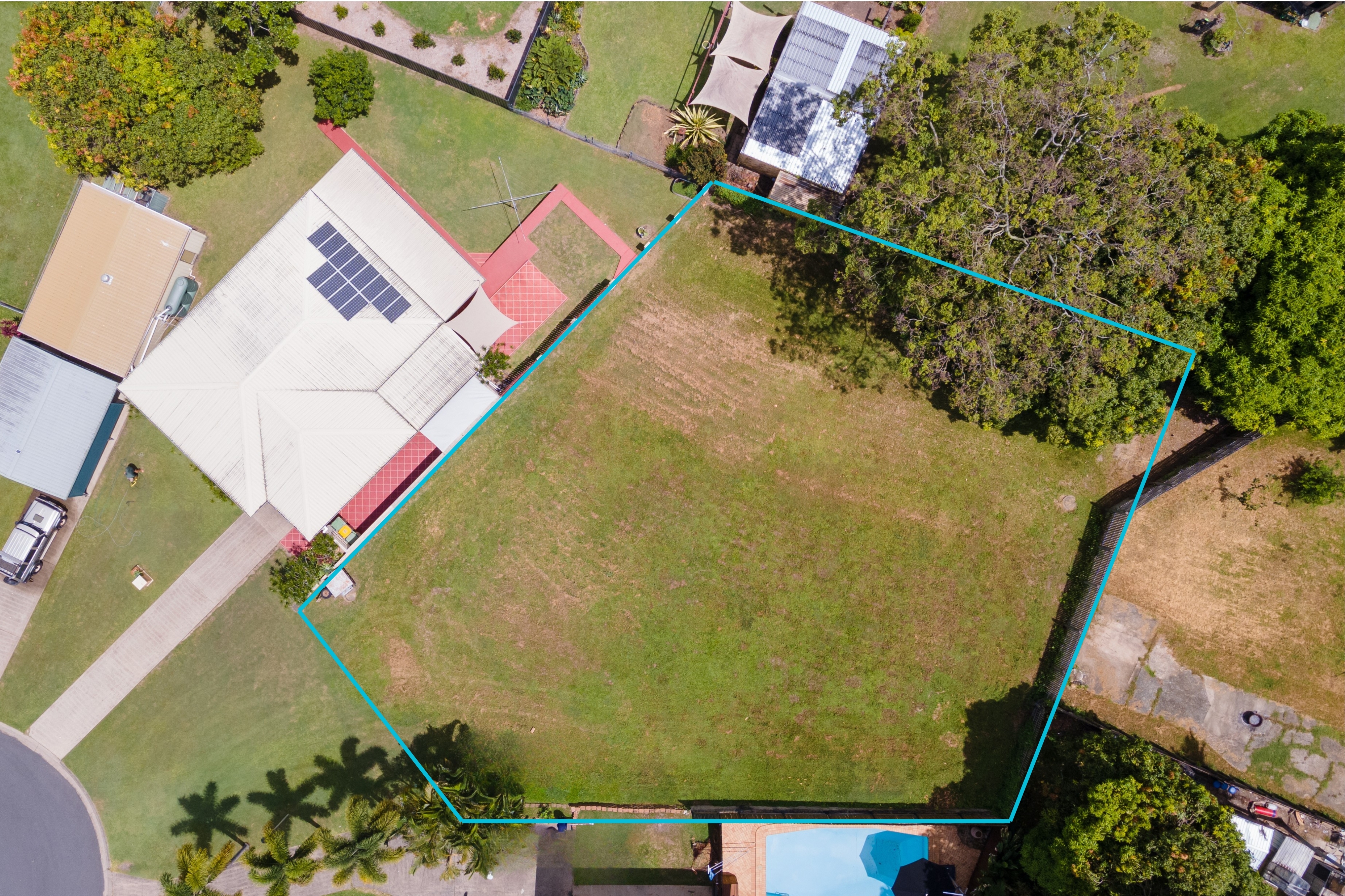 15 Grevillea Drive, Glenella - Thumbnail 3