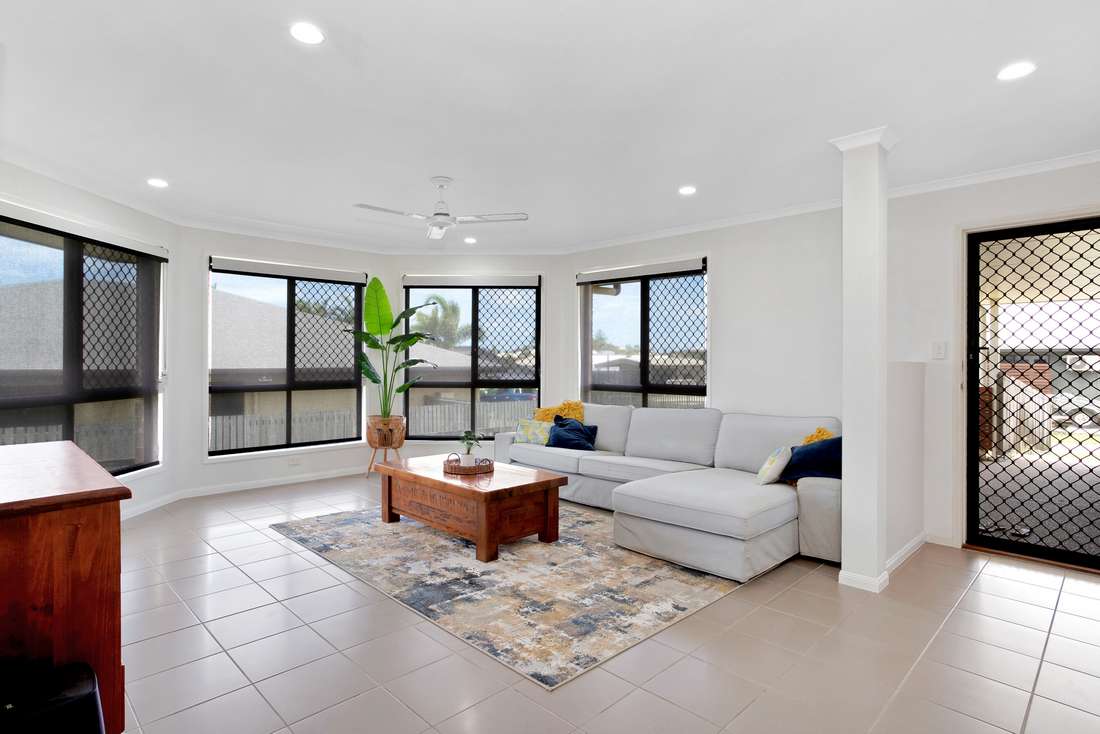 33 Hinze Circuit, Rural View - Thumbnail 6