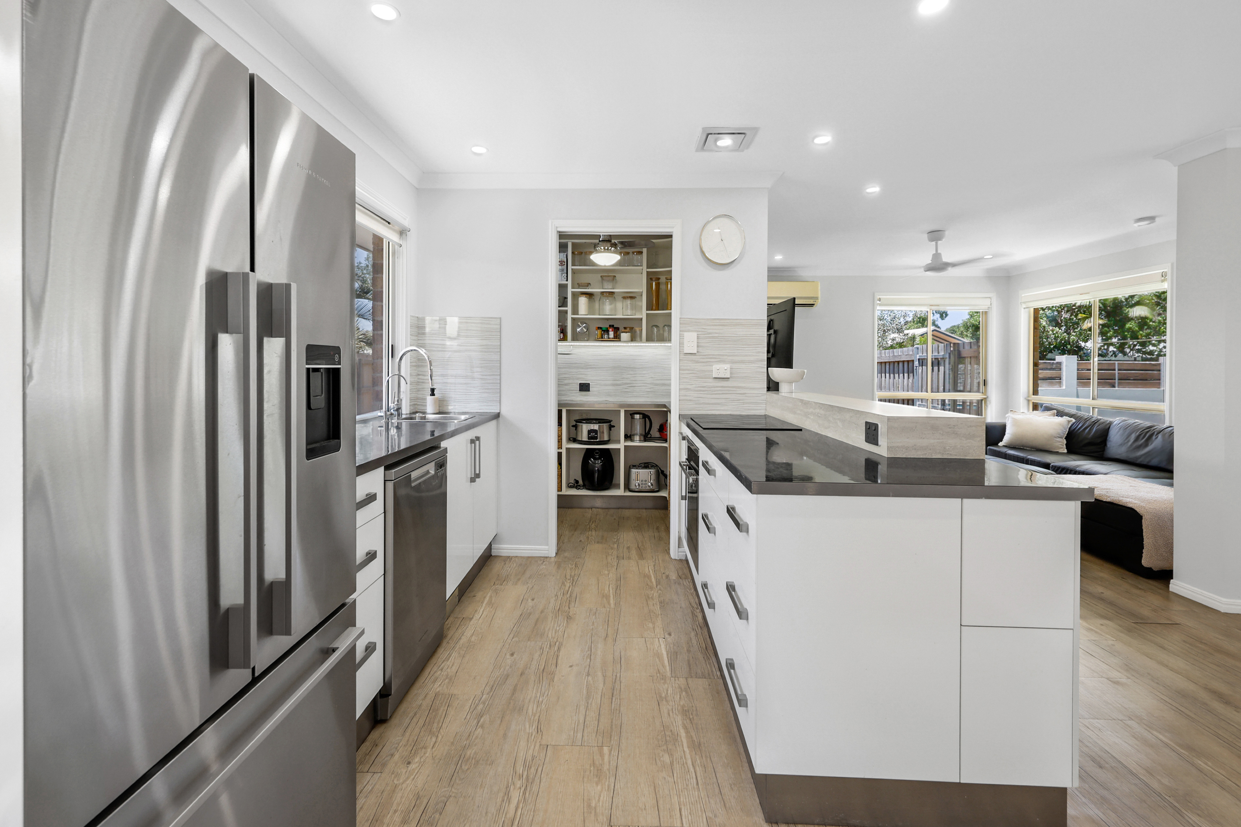 10 Dapplewood Close, Andergrove - Thumbnail 3