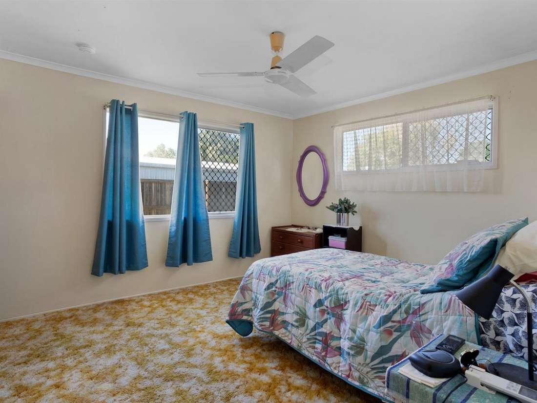 Property Sale at 1 Mallett Court, BEACONSFIELD QLD, 4740 Explore