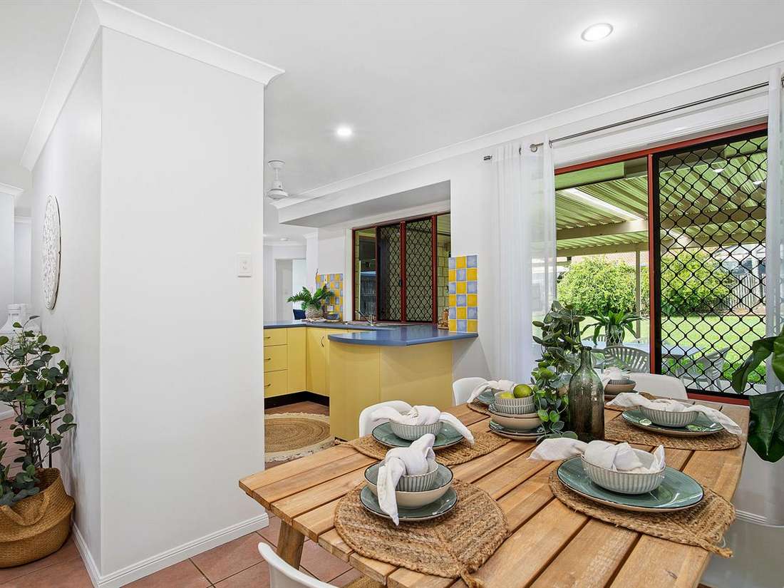 Property Sale at 9 Culloden Place, BEACONSFIELD QLD, 4740 Explore