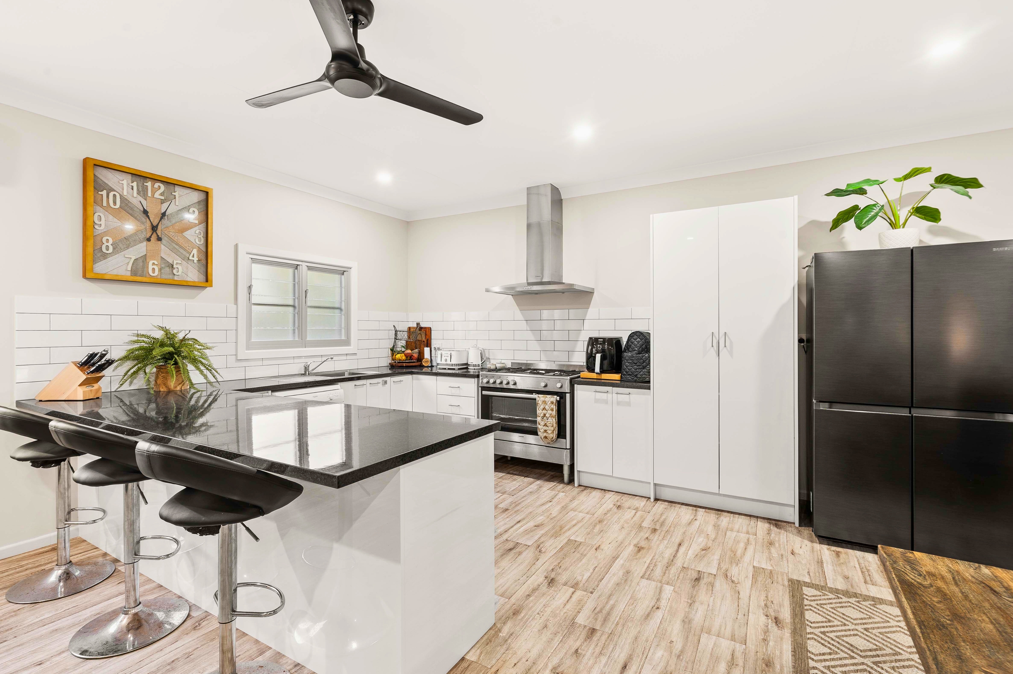 2 Eagle Street, Slade Point - Thumbnail 3