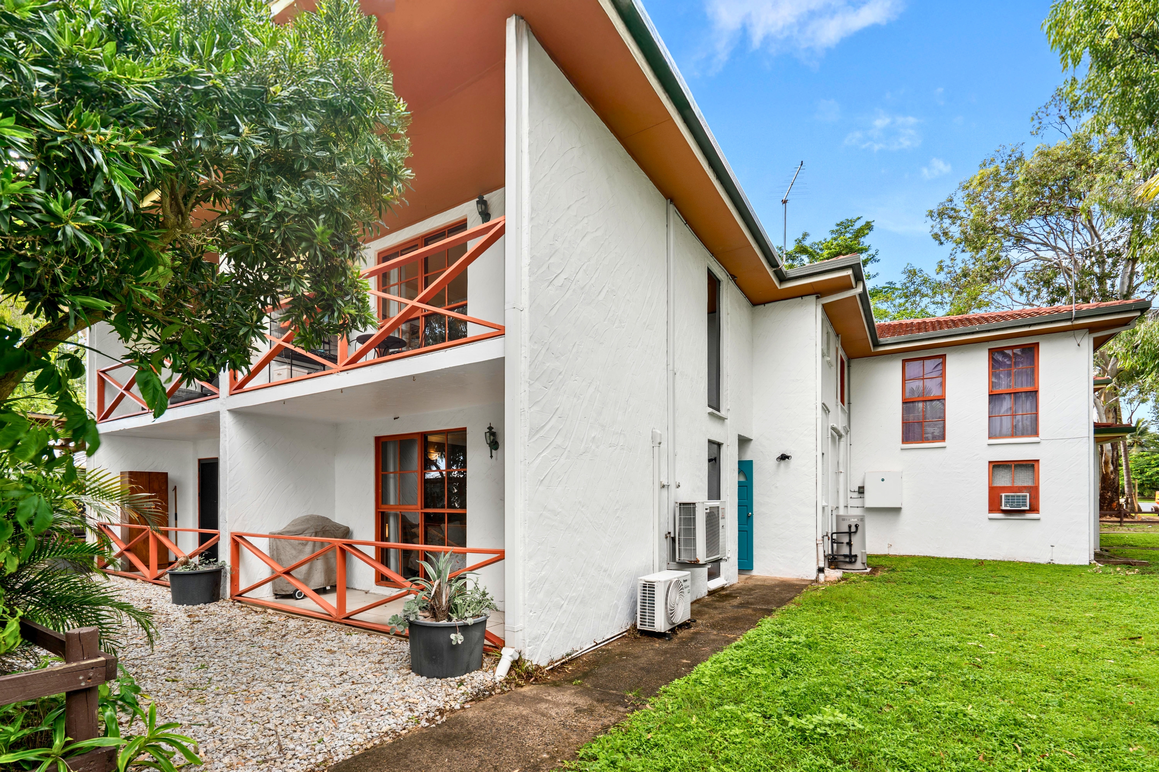 3/29 Ocean Avenue, Slade Point - Thumbnail 2