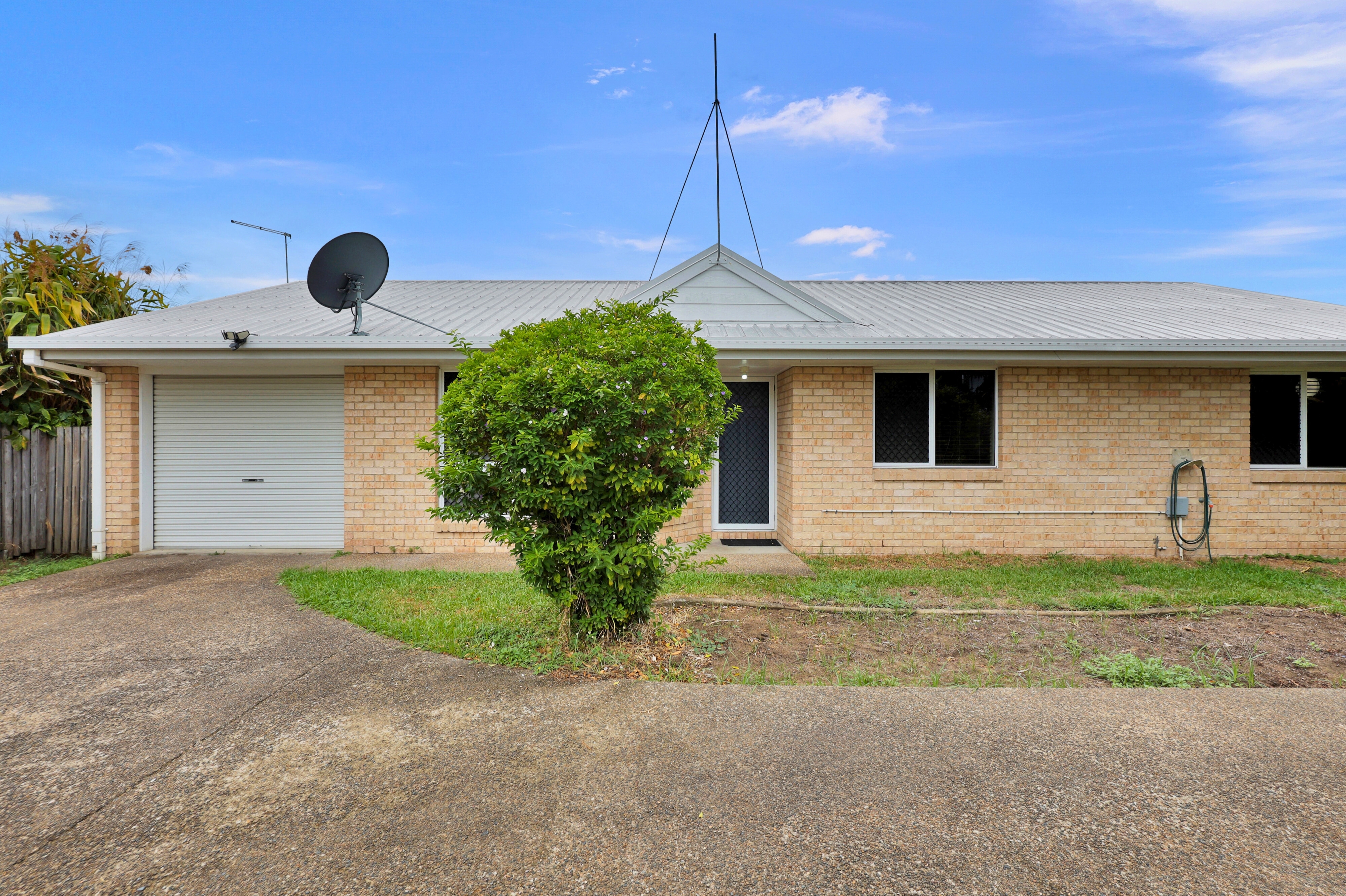 2/157 Goldsmith Street, East Mackay - Thumbnail 2