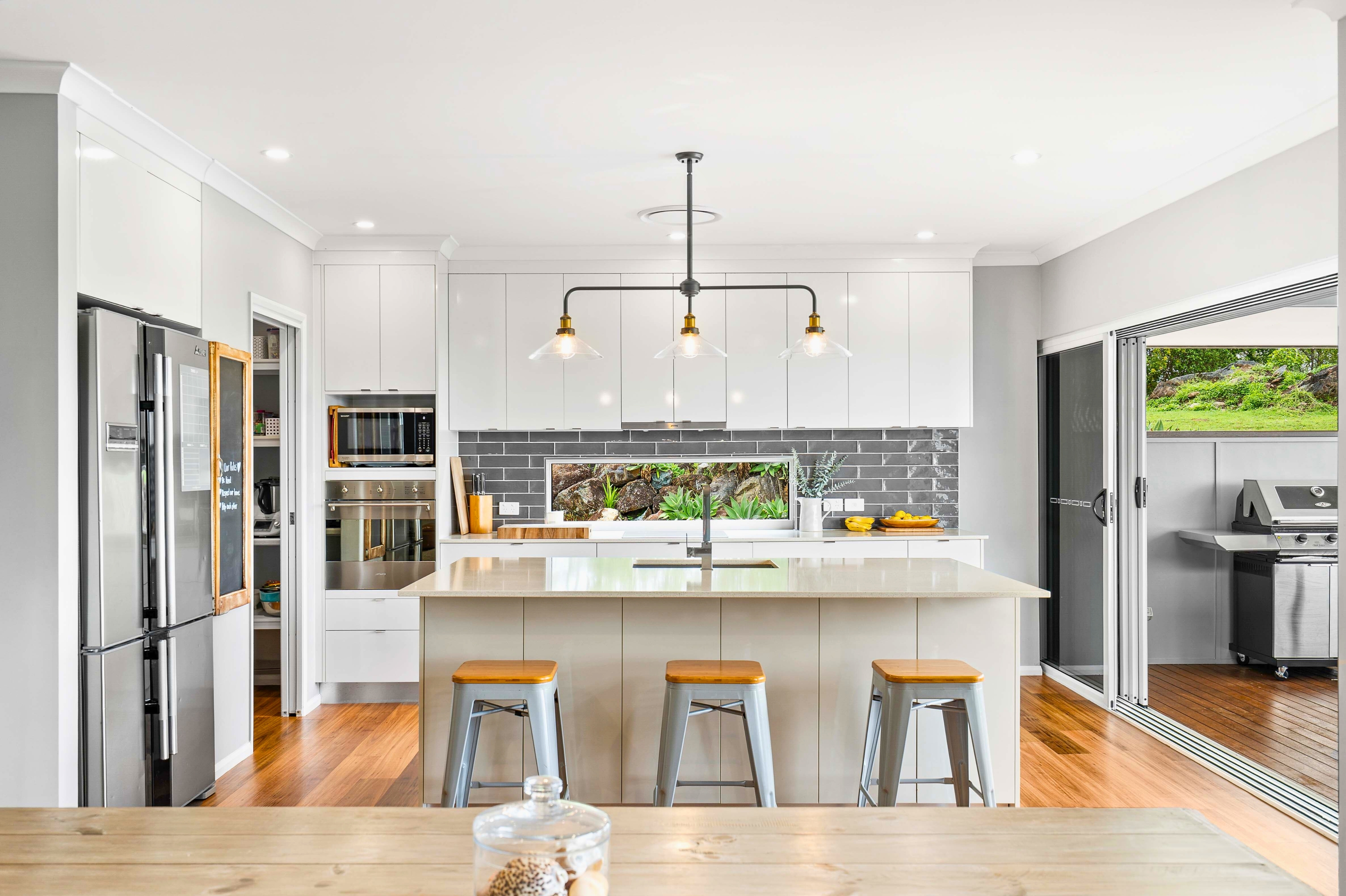 17 Fleetwood Court, Freshwater Point - Thumbnail 4