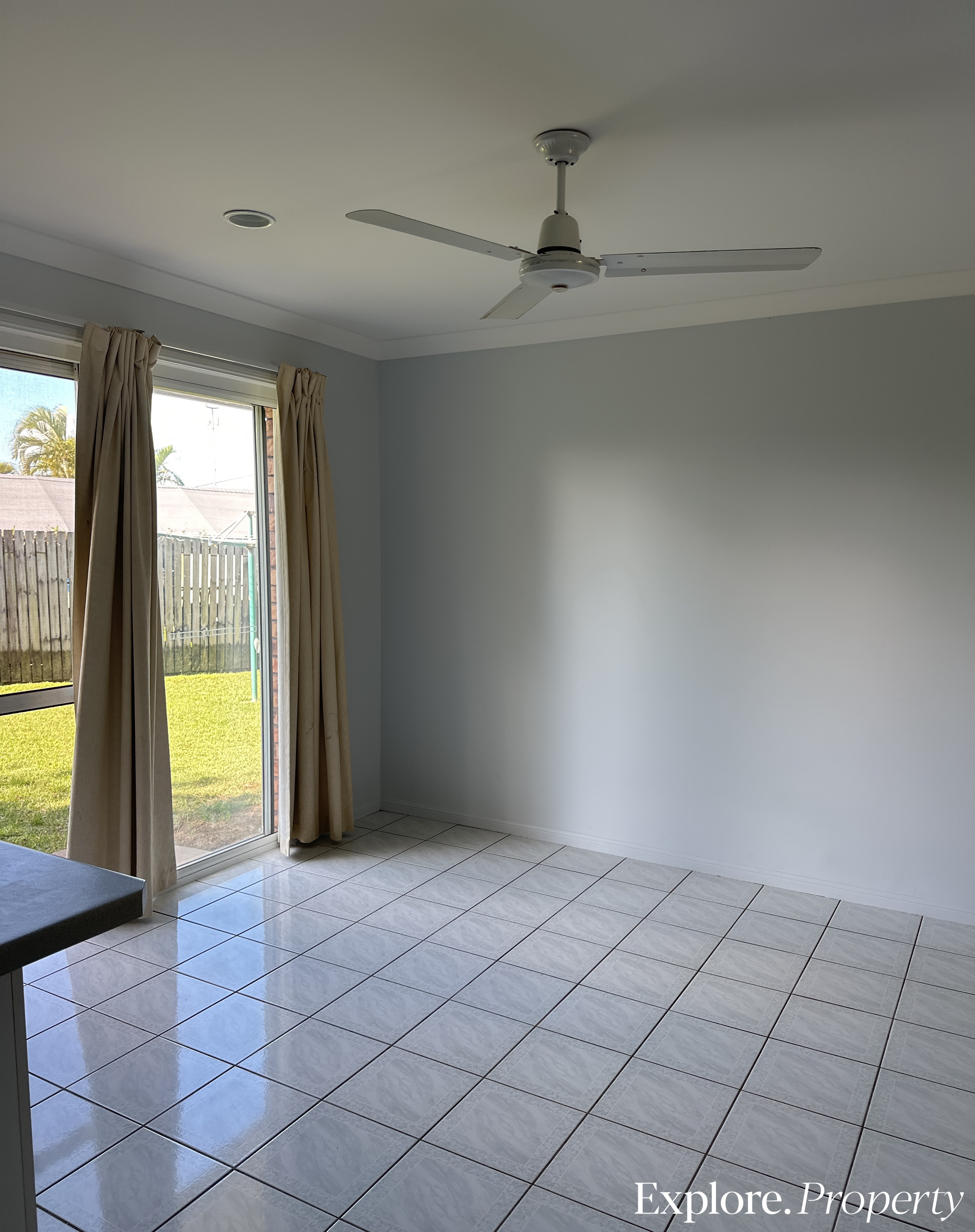 13 Edinburgh Place, Beaconsfield - Thumbnail 4