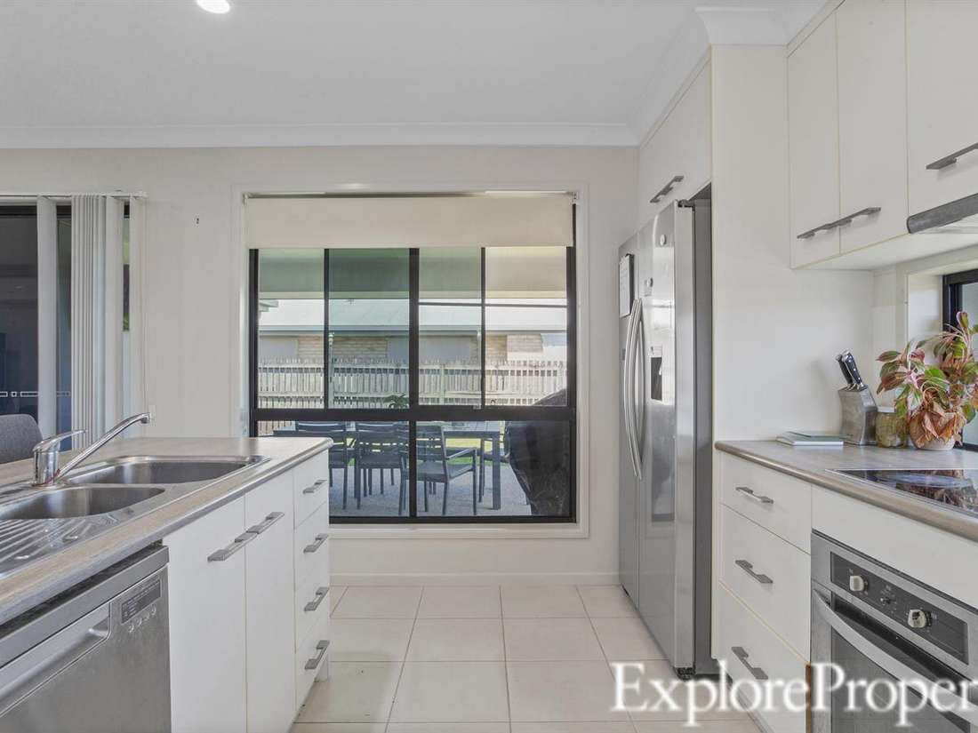 Property Lease at 6 Shanks Street, BUCASIA QLD, 4750 Explore Property