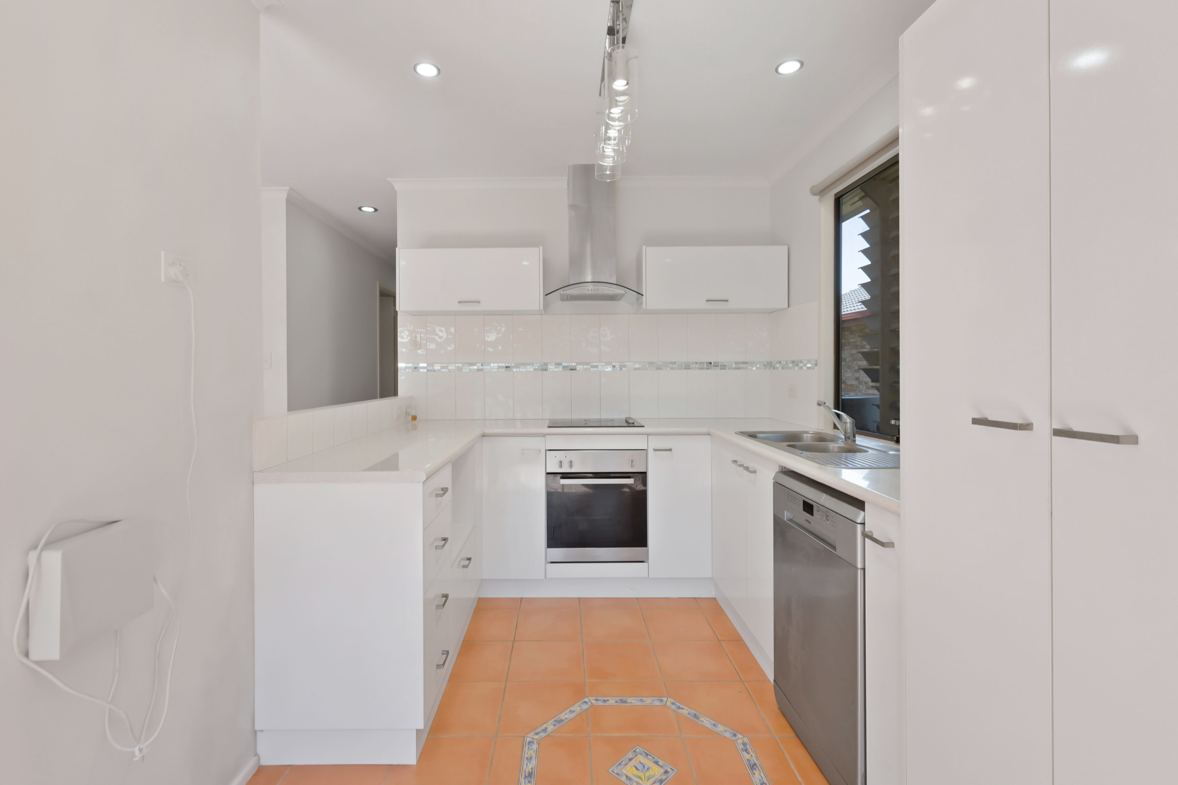 7 Crispin Drive, Mount Pleasant - Thumbnail 4