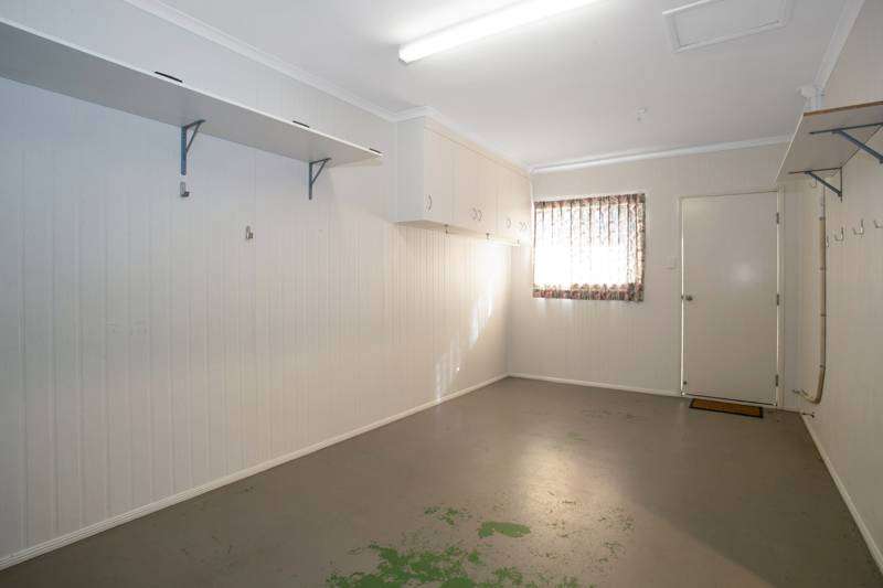 Photo 9 of 2/8 Steen Street, South Mackay