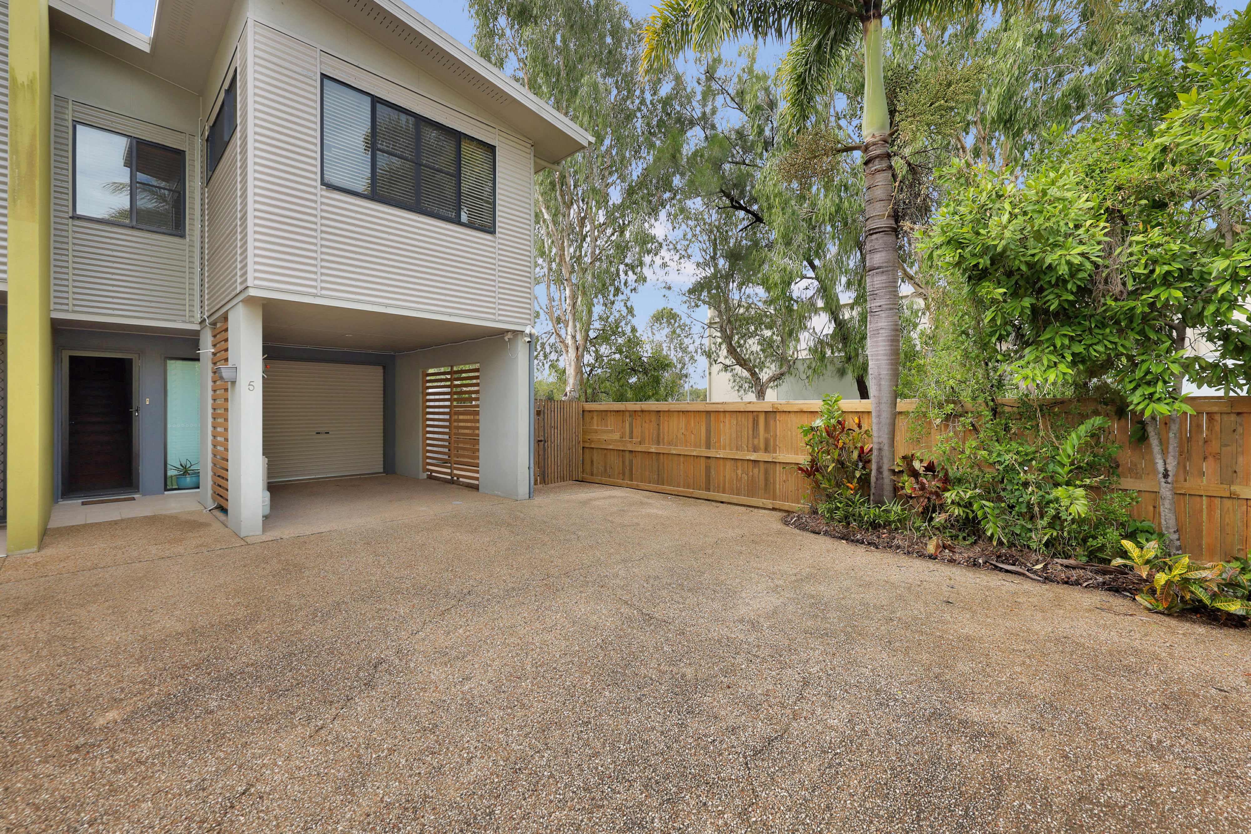 5/6 Whistler Way, Mount Pleasant QLD 4740 - Image 1