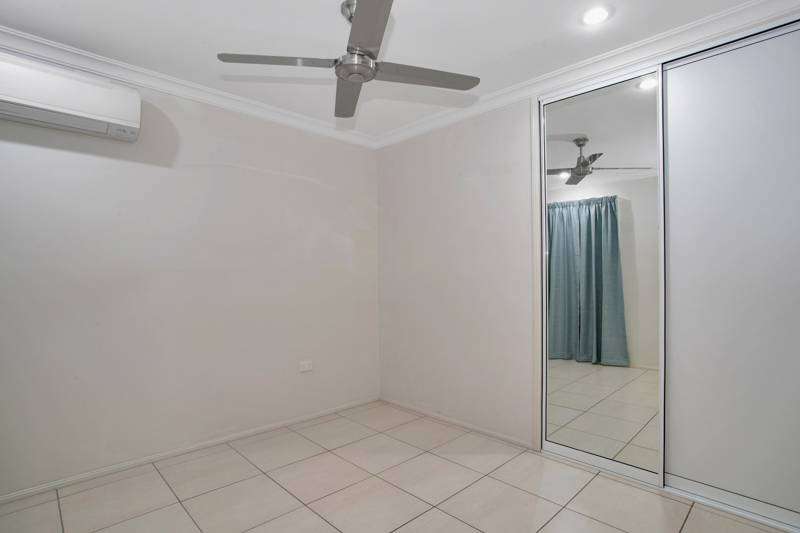 Photo 7 of 2/8 Steen Street, South Mackay