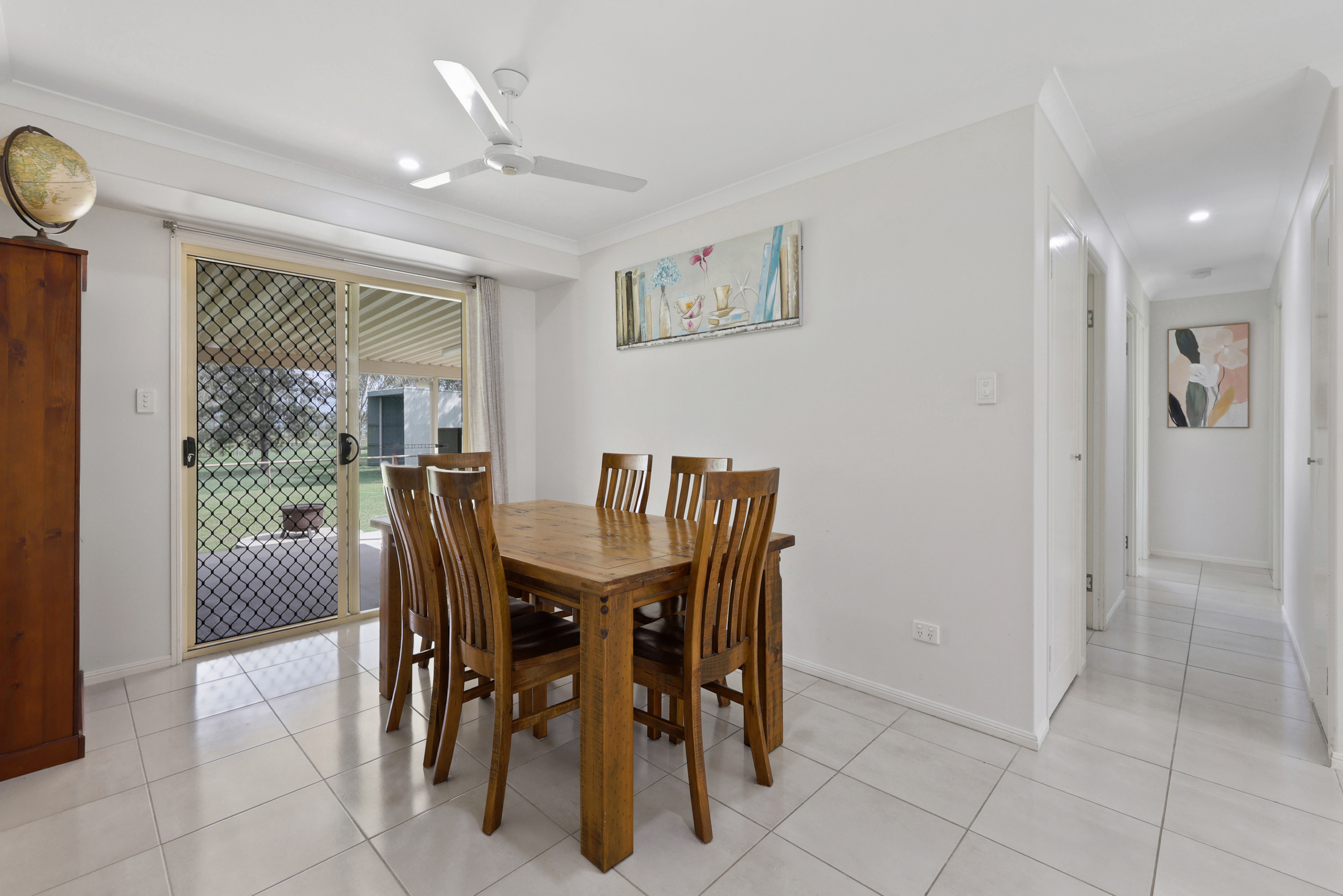 4 Austin Drive, Eton - Thumbnail 6