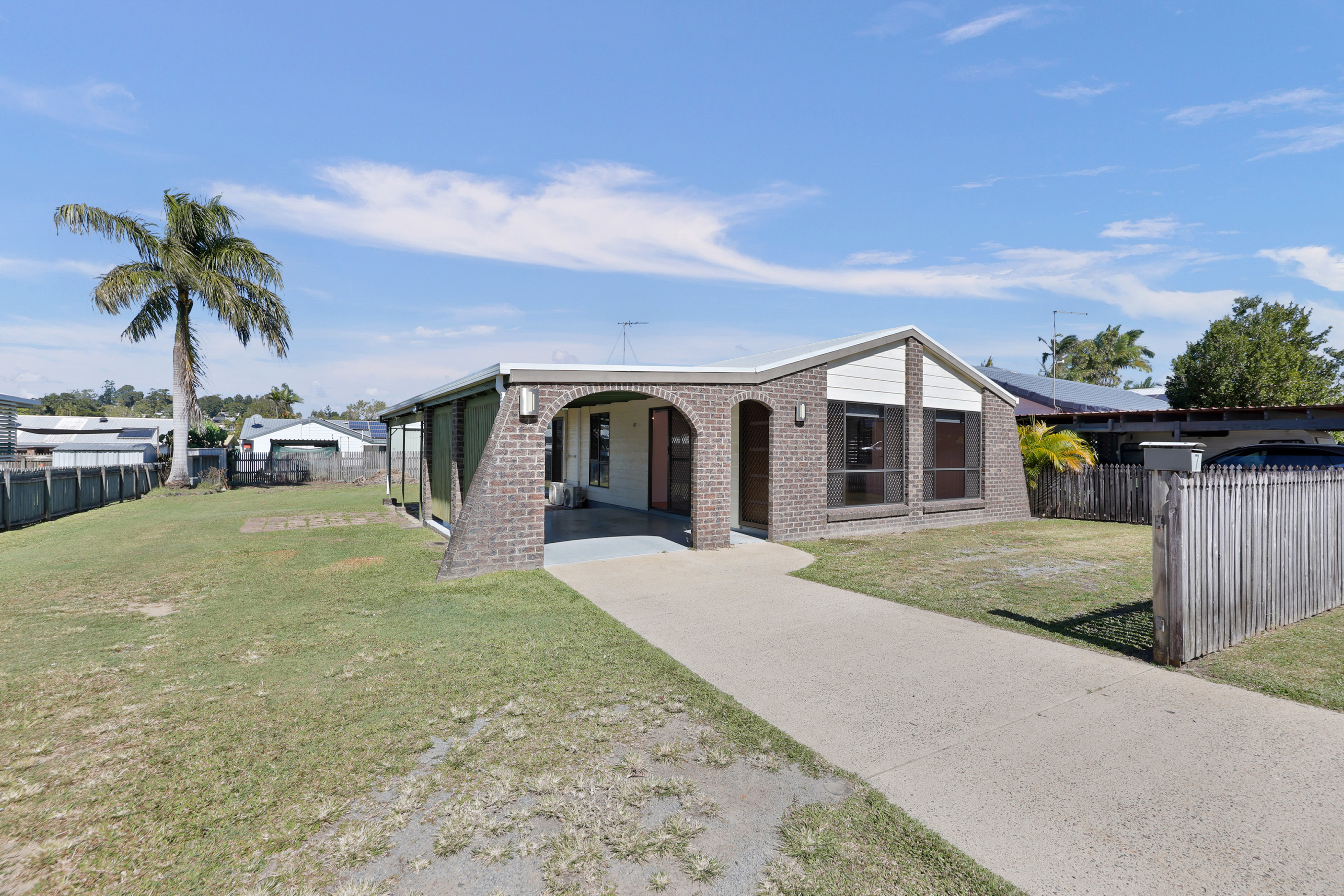 7 Crispin Drive, Mount Pleasant - Image 1