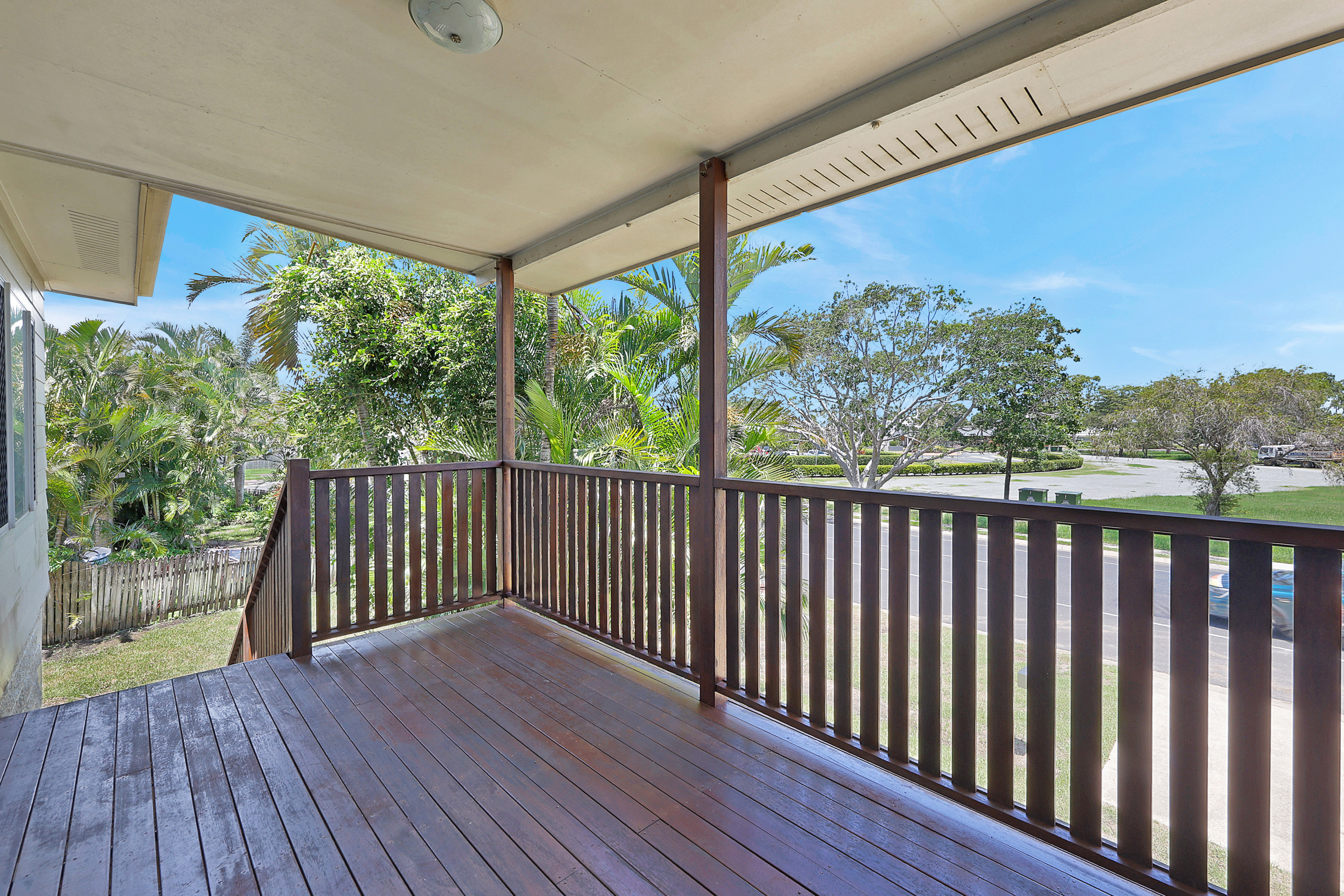 7 Nicklin Drive, Beaconsfield - Thumbnail 2