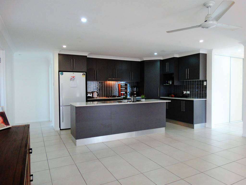 53 Macartney Drive, Marian - Thumbnail 5