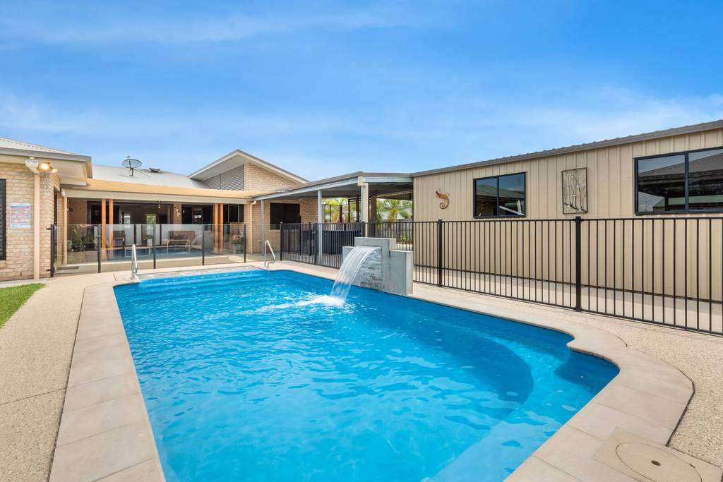 5 Hocking Crescent