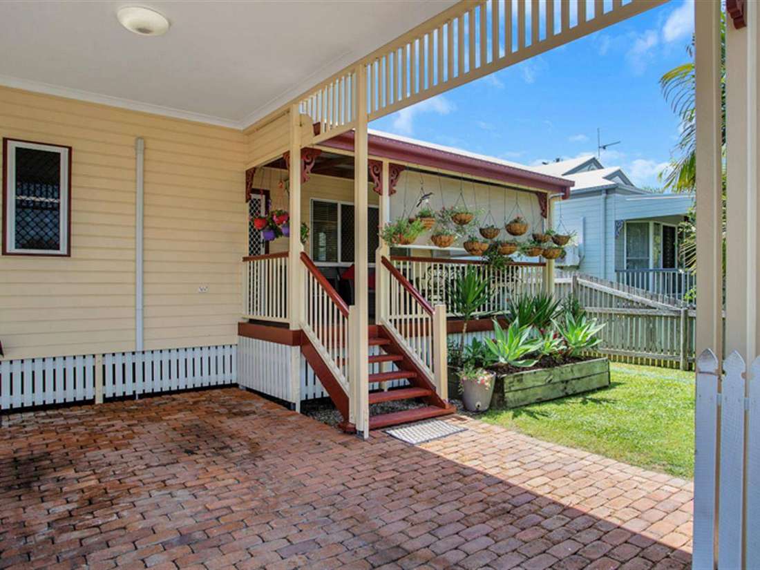 Property Sale at 2/9A Byron Street, MACKAY QLD, 4740 Explore Property