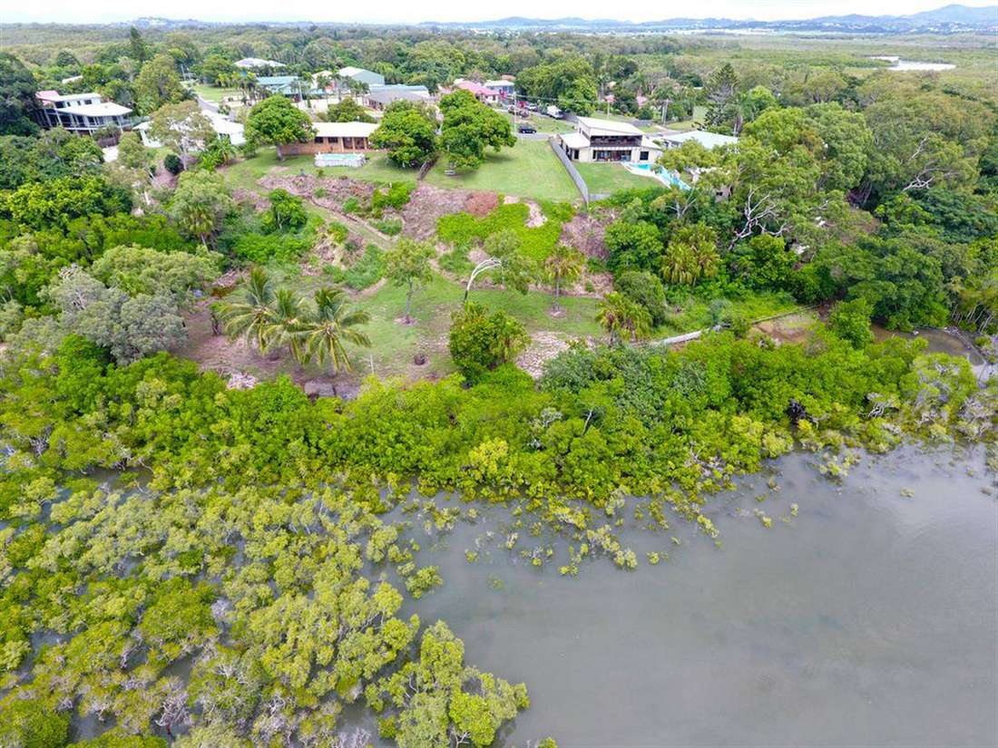 Property Sale at 121 Apsley Way, ANDERGROVE QLD, 4740 Explore