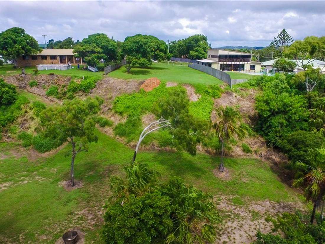 Property Sale at 121 Apsley Way, ANDERGROVE QLD, 4740 Explore