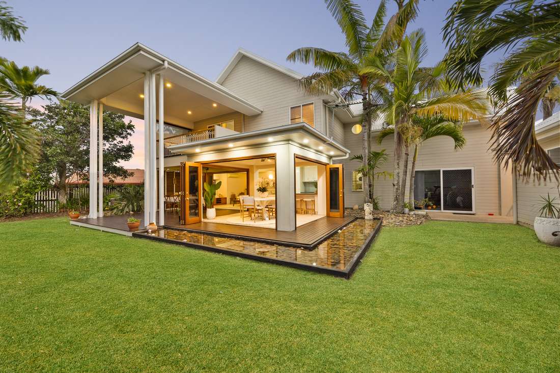 16 Oasis Drive