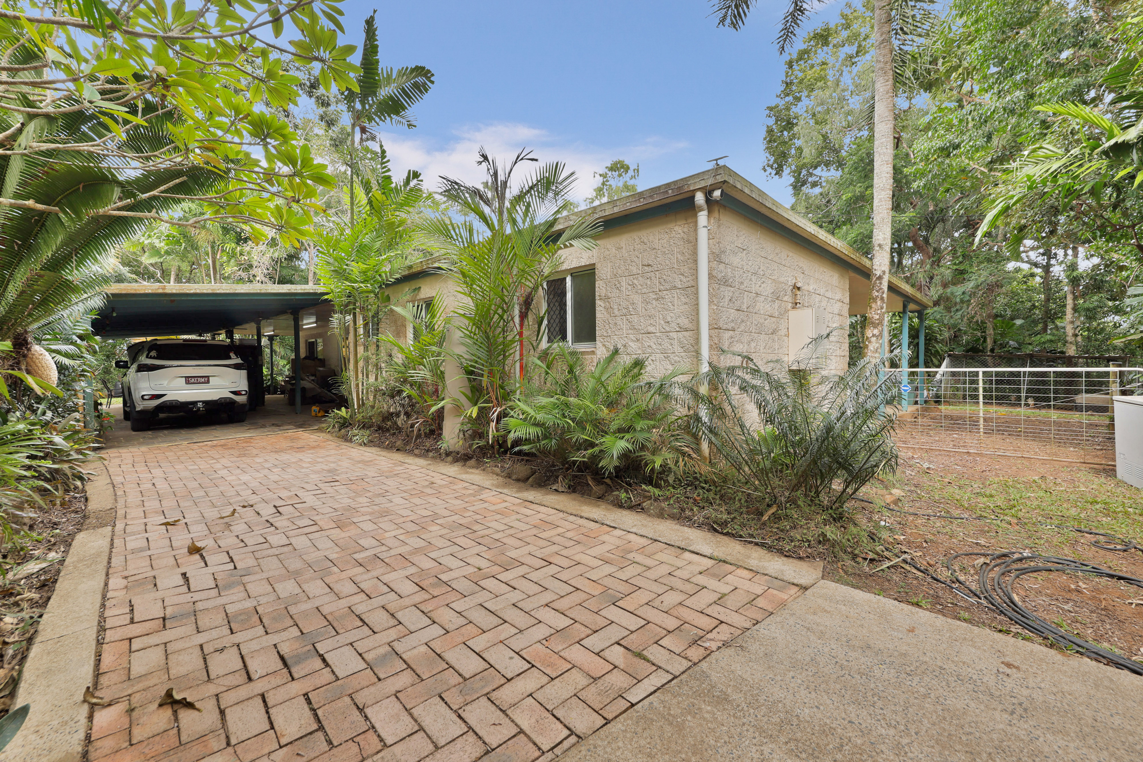 46 Ball Bay Road, Ball Bay - Thumbnail 2