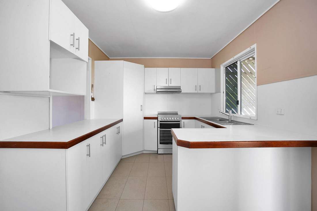Photo 5 of 126 Mcintyre Street, Calen
