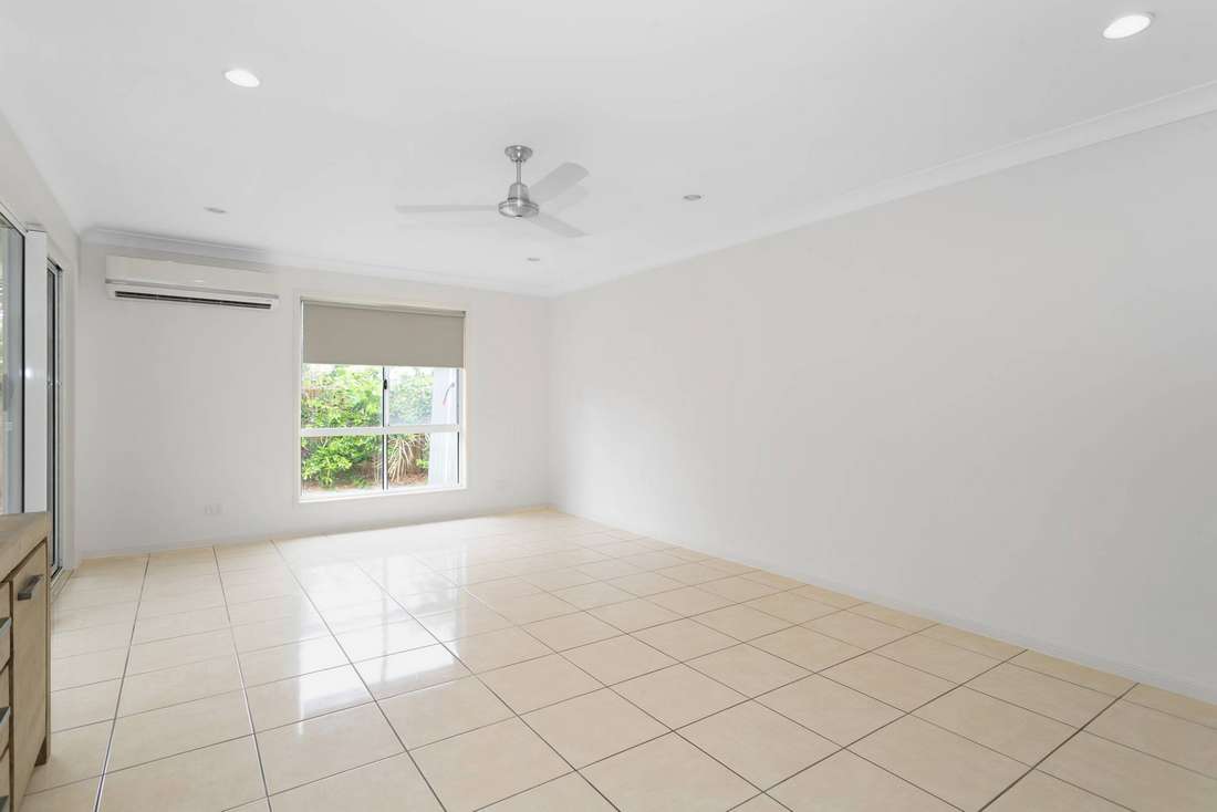 144 Whitehaven Drive, Blacks Beach - Thumbnail 4