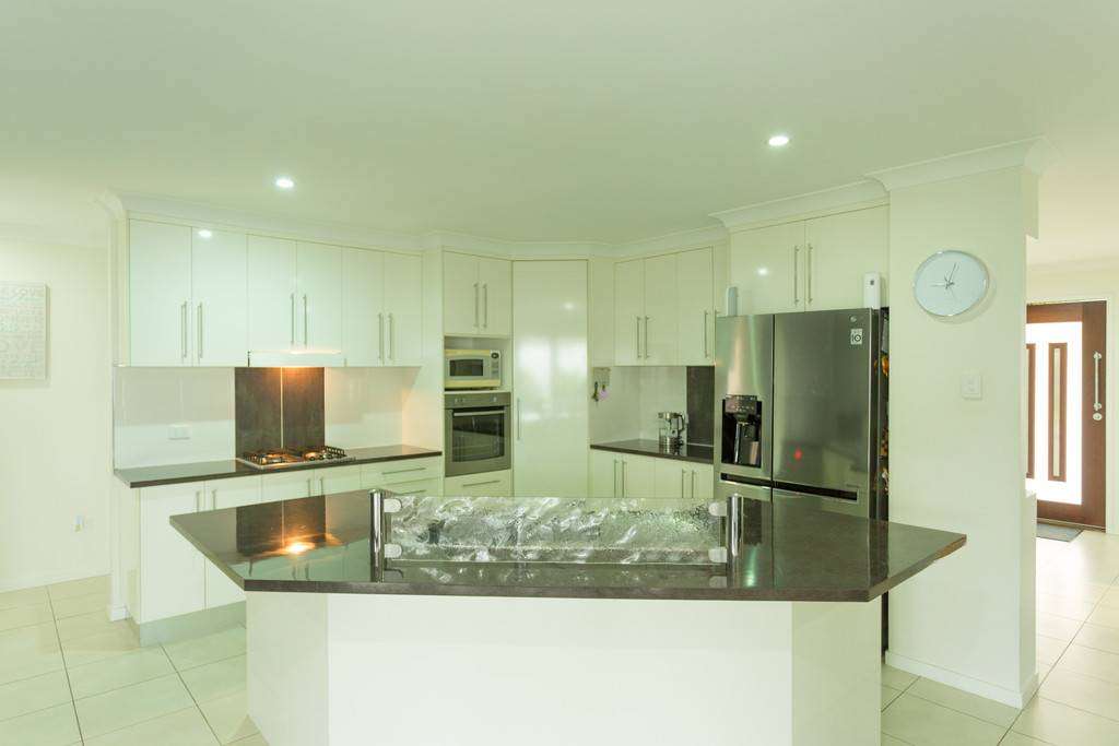 47 Macartney Drive, Marian - Thumbnail 2