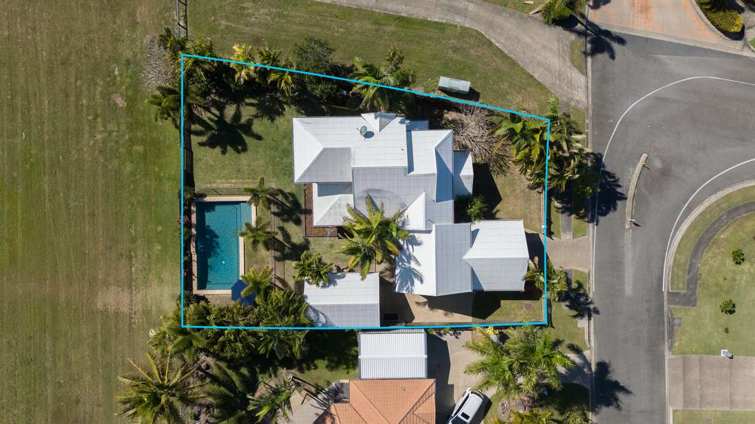 16 Oasis Drive, North Mackay - Thumbnail 2