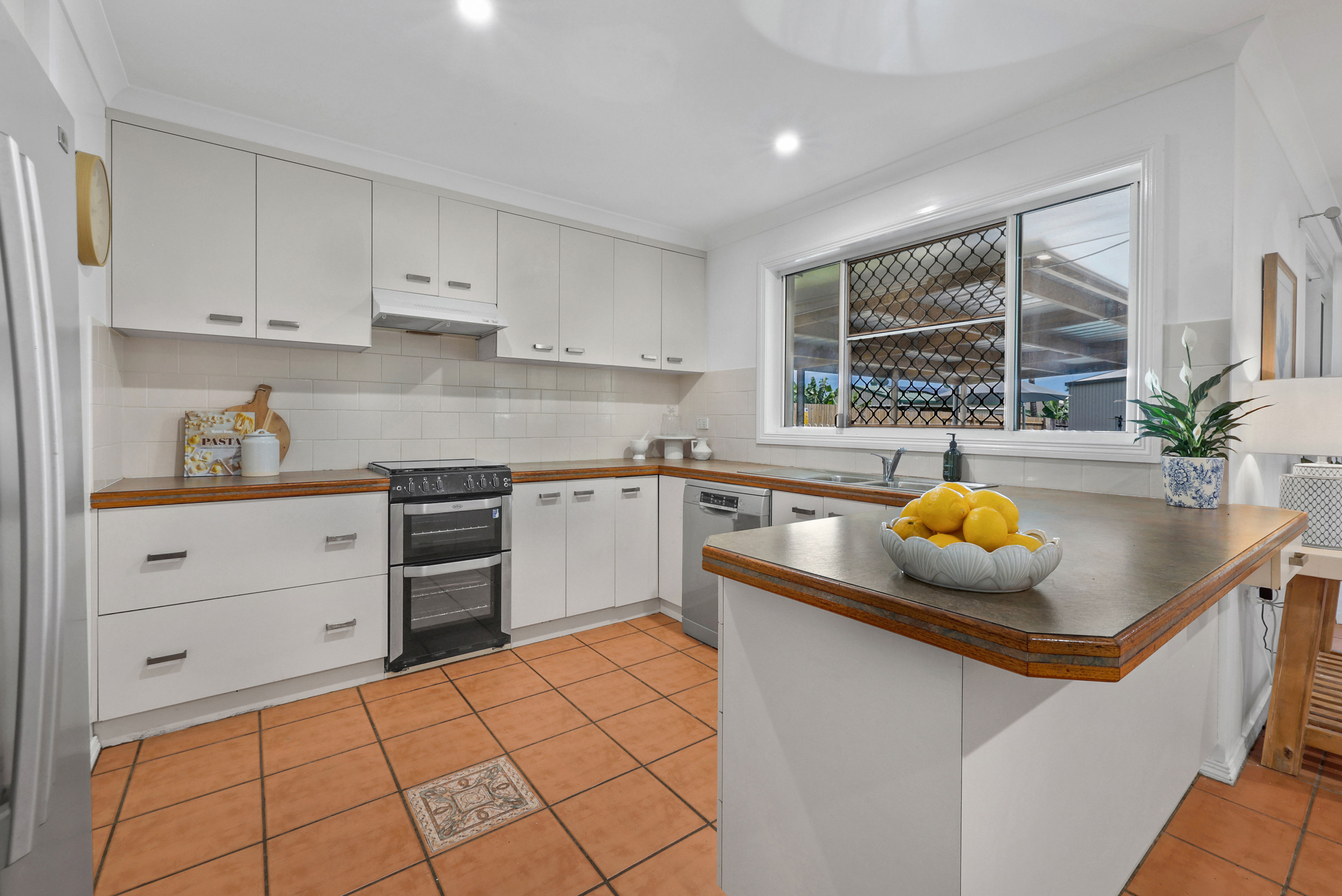25 Marshall Avenue, Andergrove - Thumbnail 2