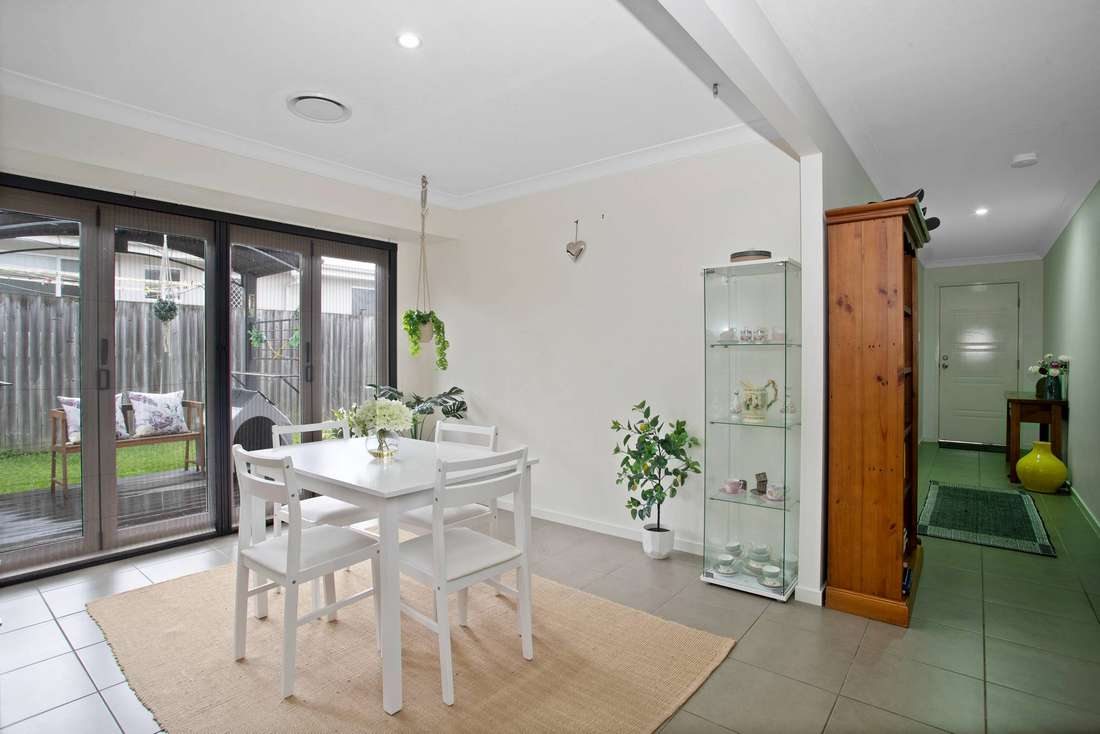36 O'Neill Place, Marian - Thumbnail 3