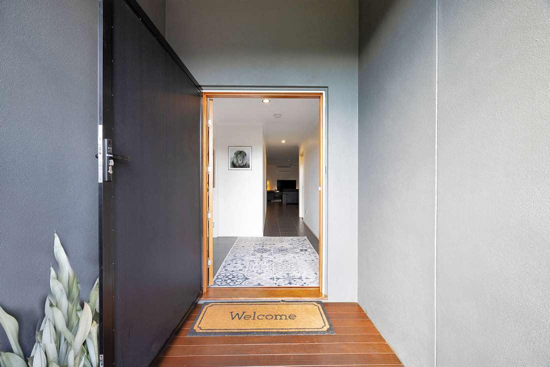 10 Mida Lane, Ooralea - Thumbnail 2