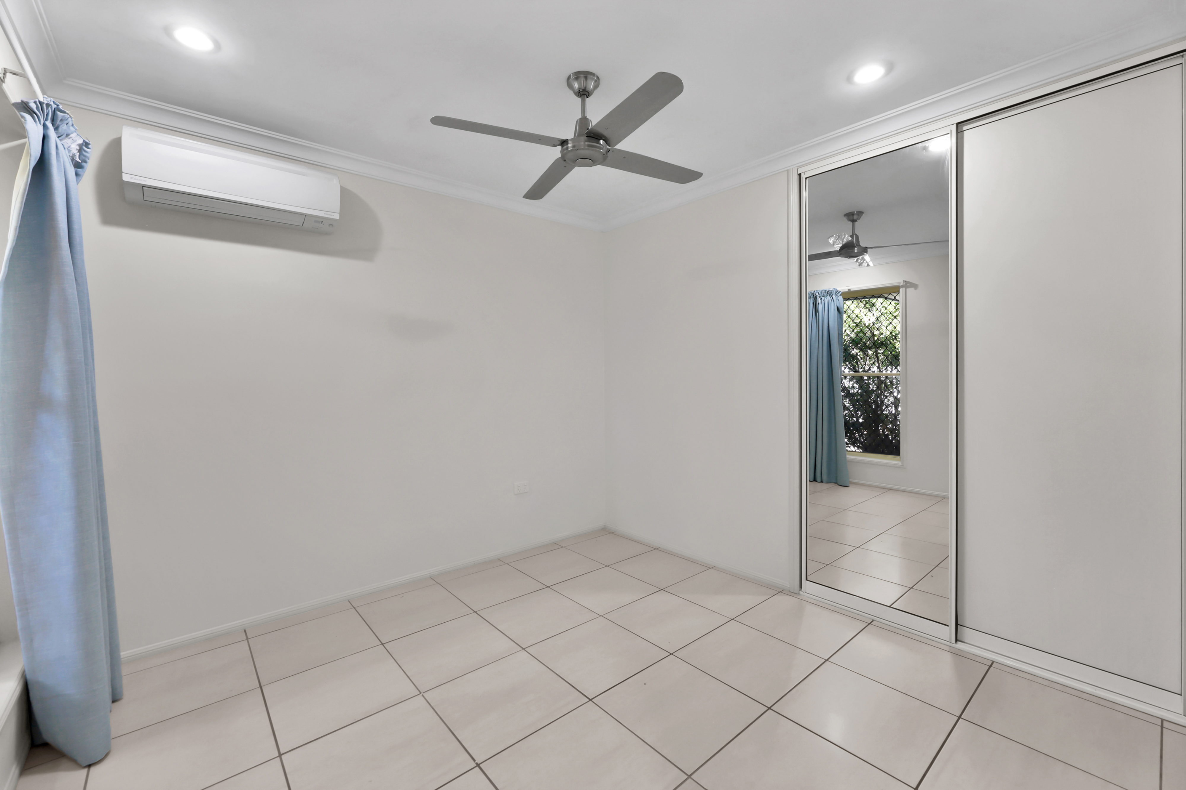 2/8 Steen Street, South Mackay - Thumbnail 7