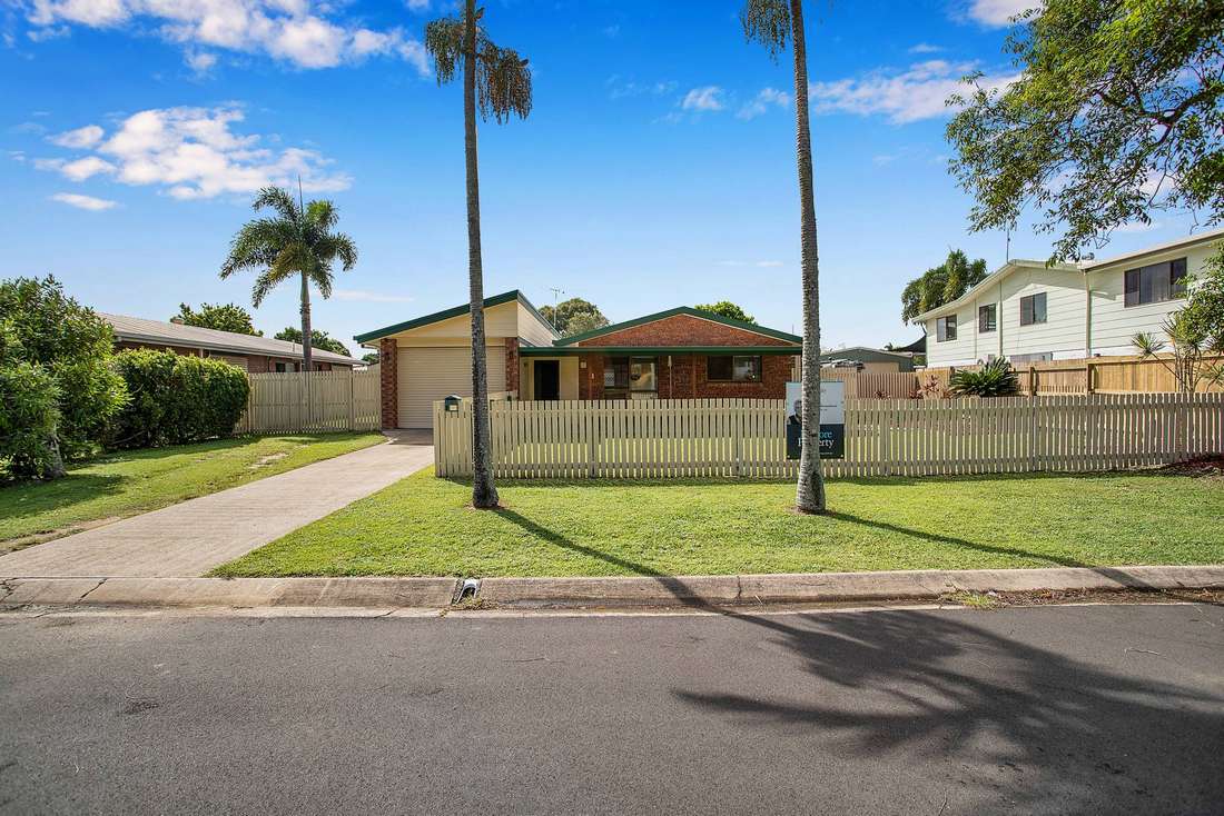 17 Barnfield Drive